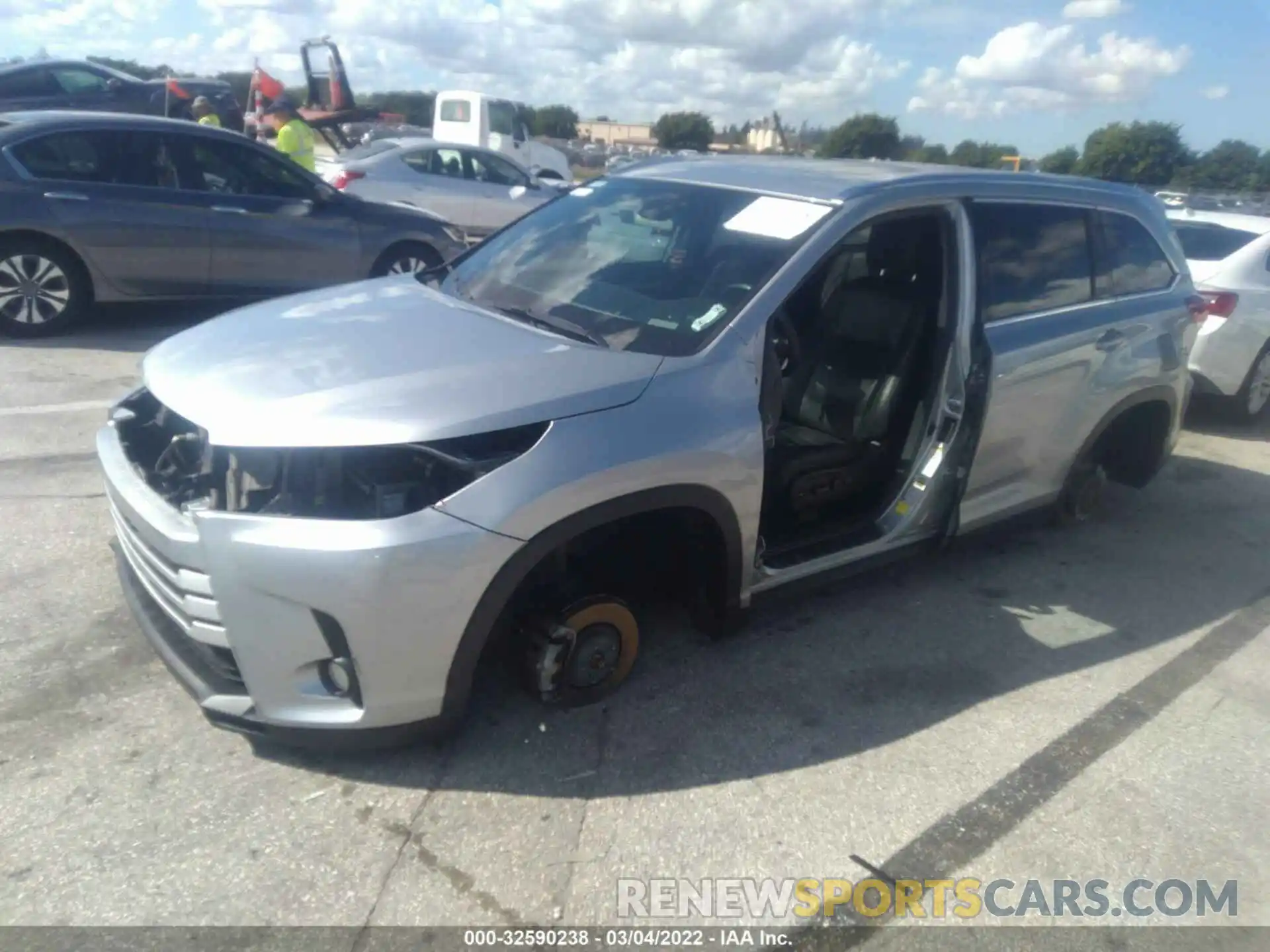 2 Photograph of a damaged car 5TDKZRFH6KS370370 TOYOTA HIGHLANDER 2019