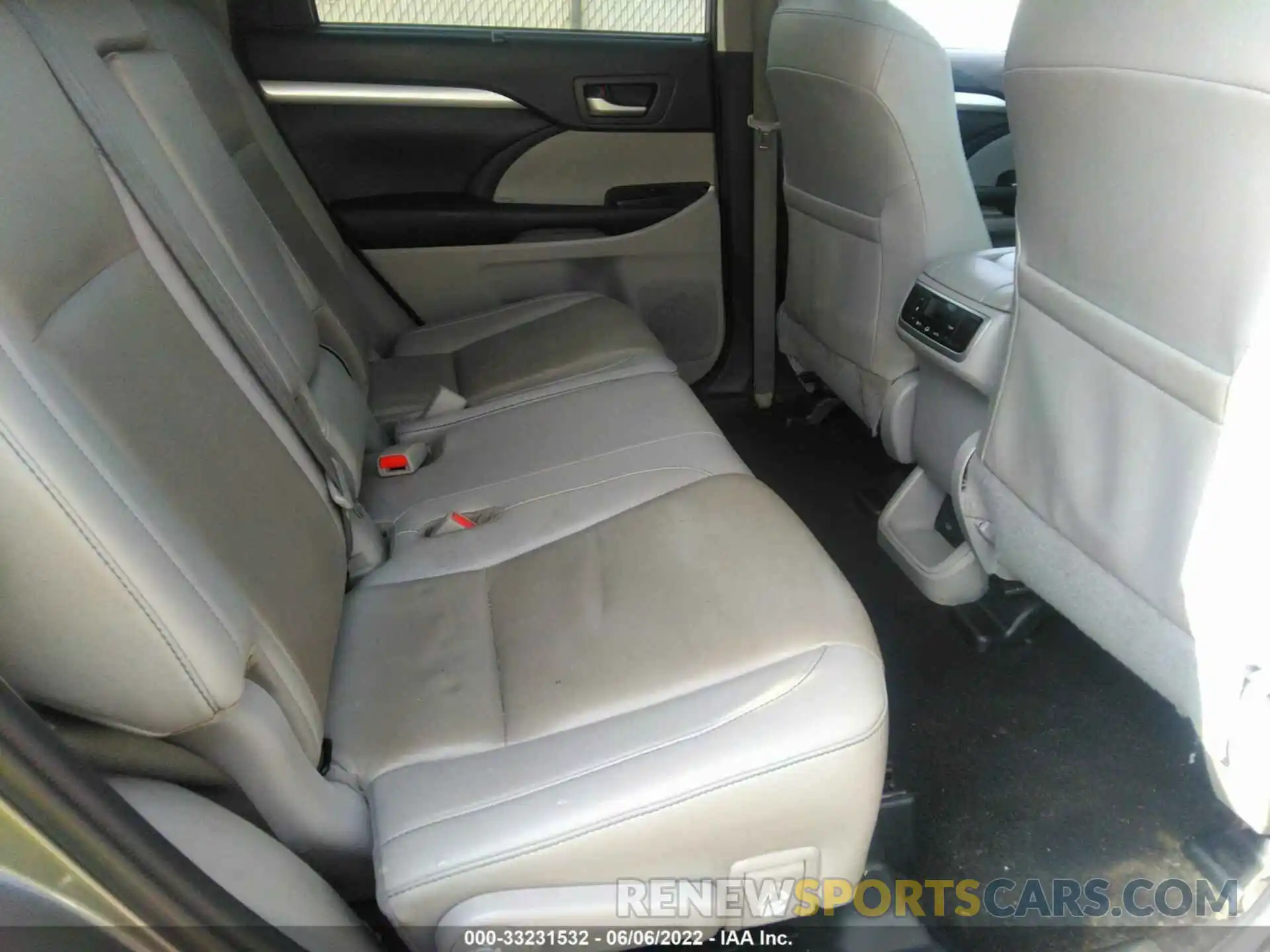 8 Фотография поврежденного автомобиля 5TDKZRFH6KS552098 TOYOTA HIGHLANDER 2019