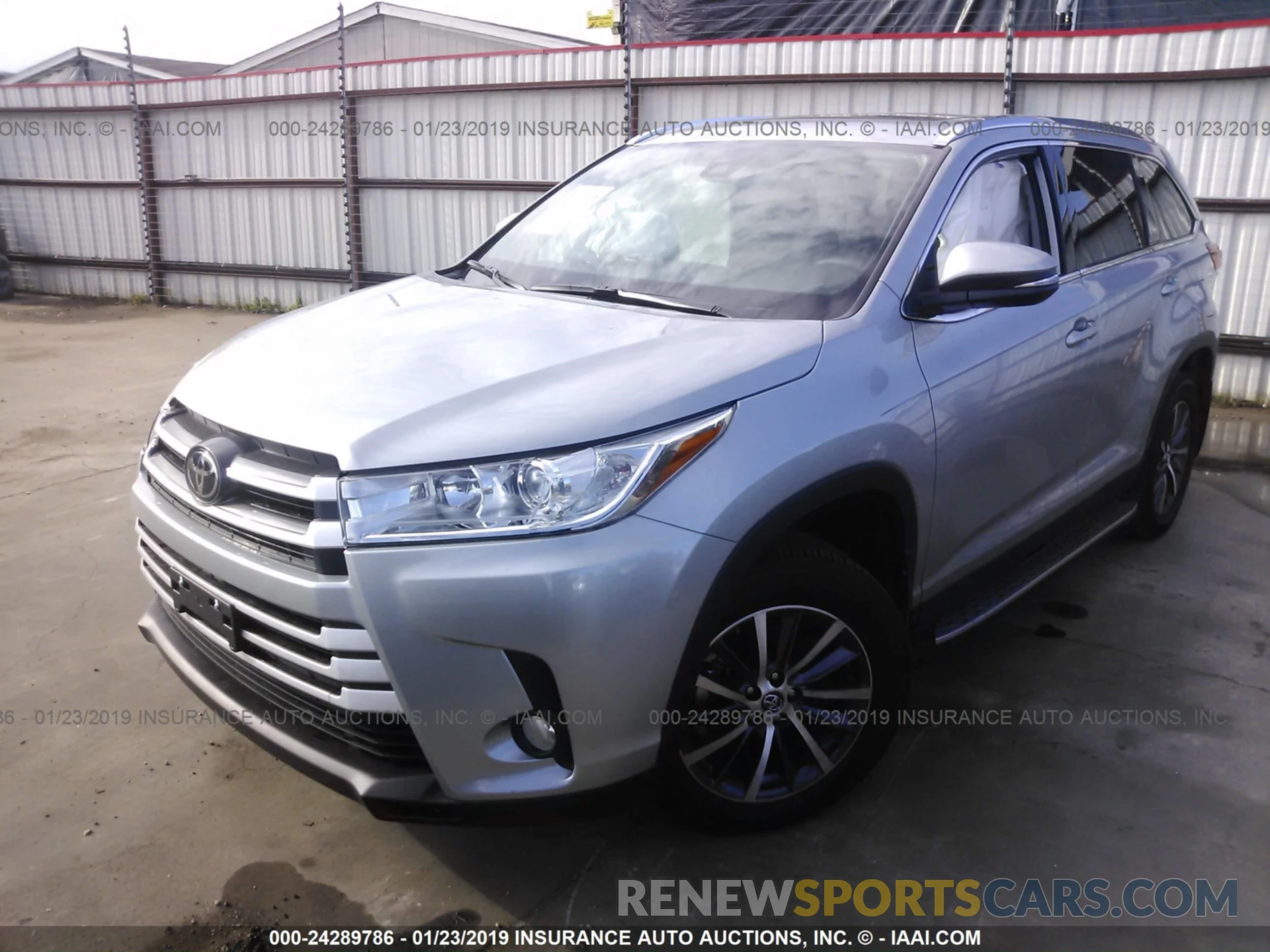 2 Photograph of a damaged car 5TDKZRFH6KS552196 TOYOTA HIGHLANDER 2019