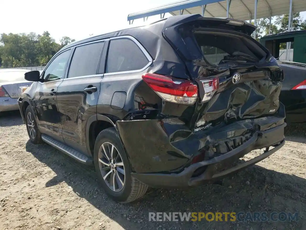 3 Photograph of a damaged car 5TDKZRFH6KS557768 TOYOTA HIGHLANDER 2019