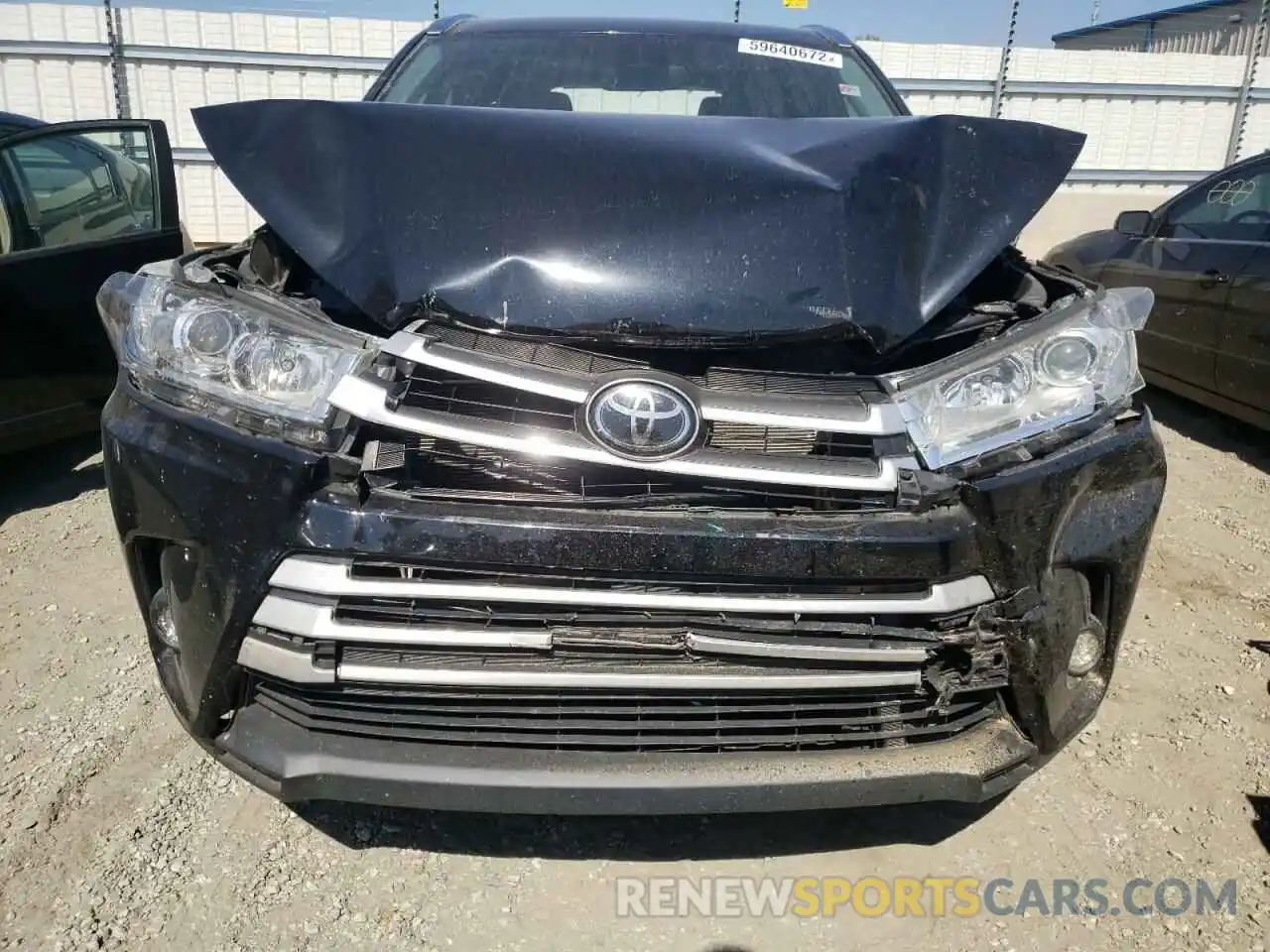 7 Photograph of a damaged car 5TDKZRFH6KS557768 TOYOTA HIGHLANDER 2019