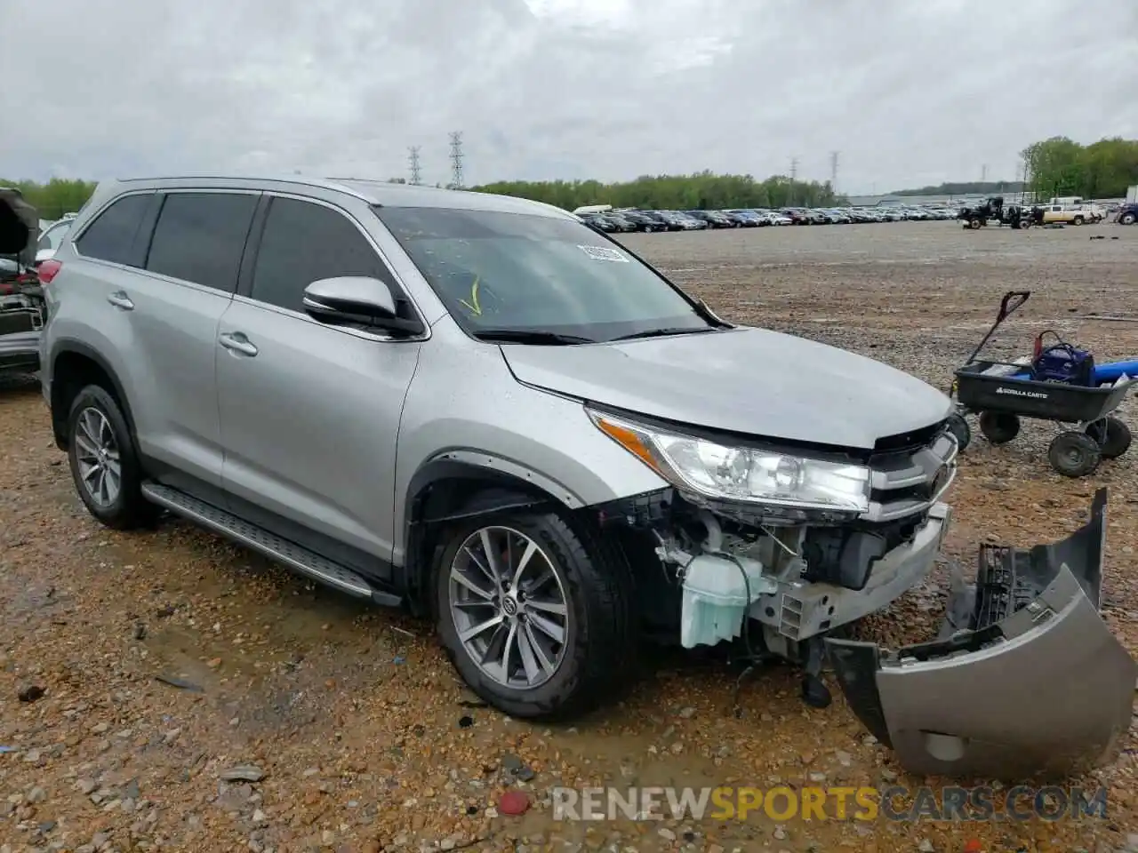 1 Photograph of a damaged car 5TDKZRFH6KS557771 TOYOTA HIGHLANDER 2019