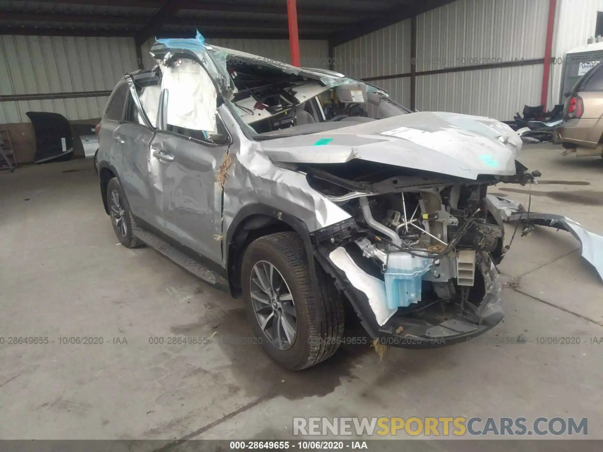 1 Photograph of a damaged car 5TDKZRFH6KS566941 TOYOTA HIGHLANDER 2019