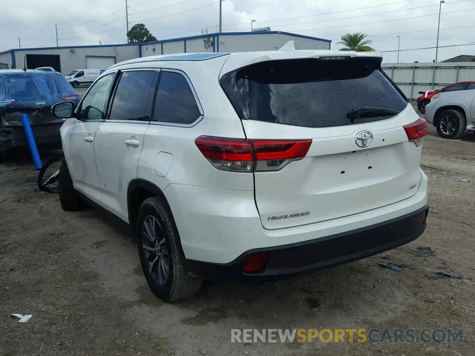 3 Фотография поврежденного автомобиля 5TDKZRFH6KS569595 TOYOTA HIGHLANDER 2019