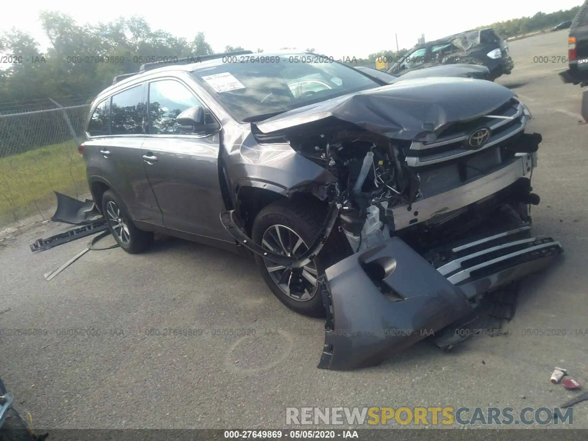 1 Photograph of a damaged car 5TDKZRFH6KS569631 TOYOTA HIGHLANDER 2019