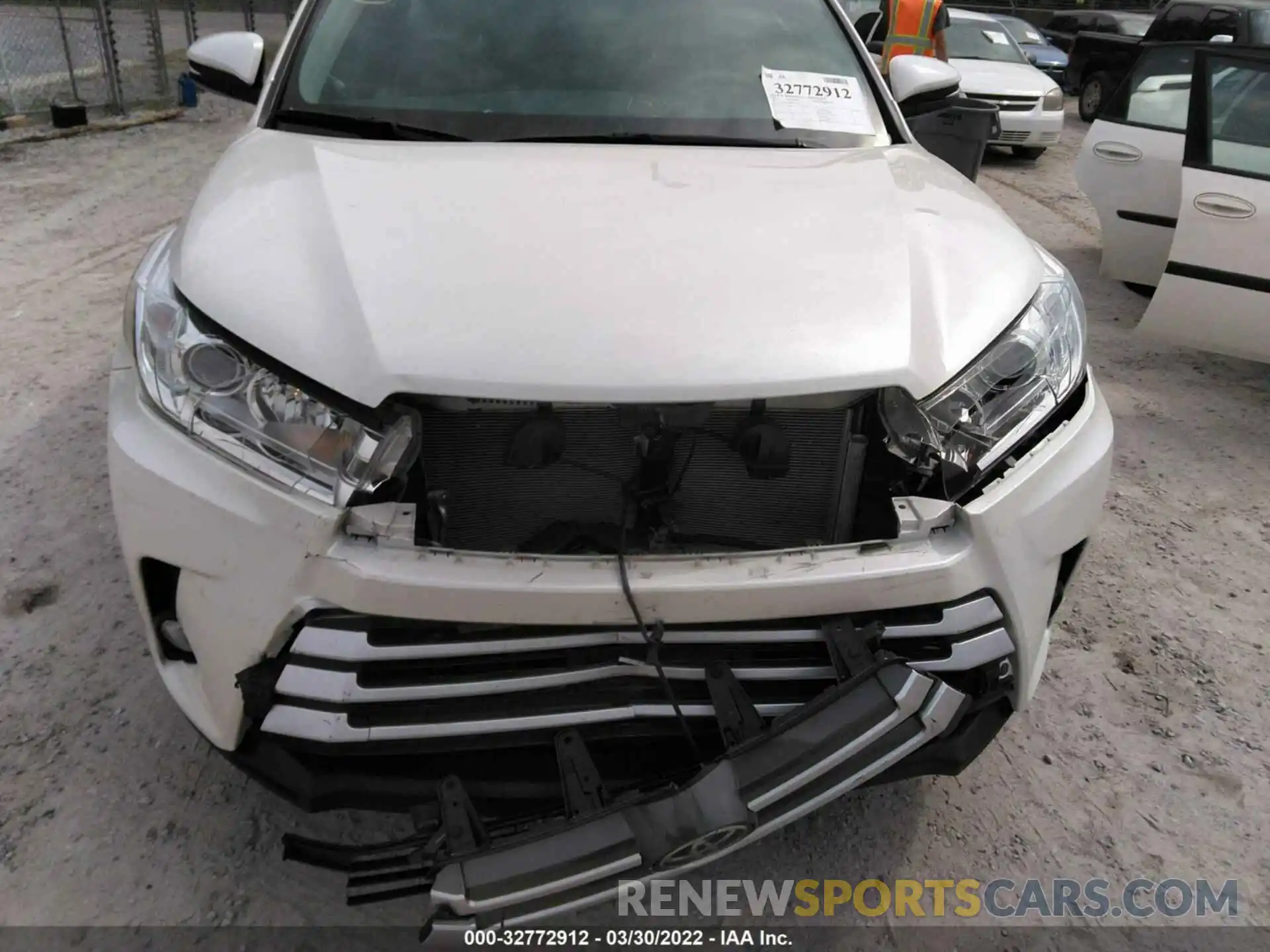 6 Photograph of a damaged car 5TDKZRFH6KS571749 TOYOTA HIGHLANDER 2019