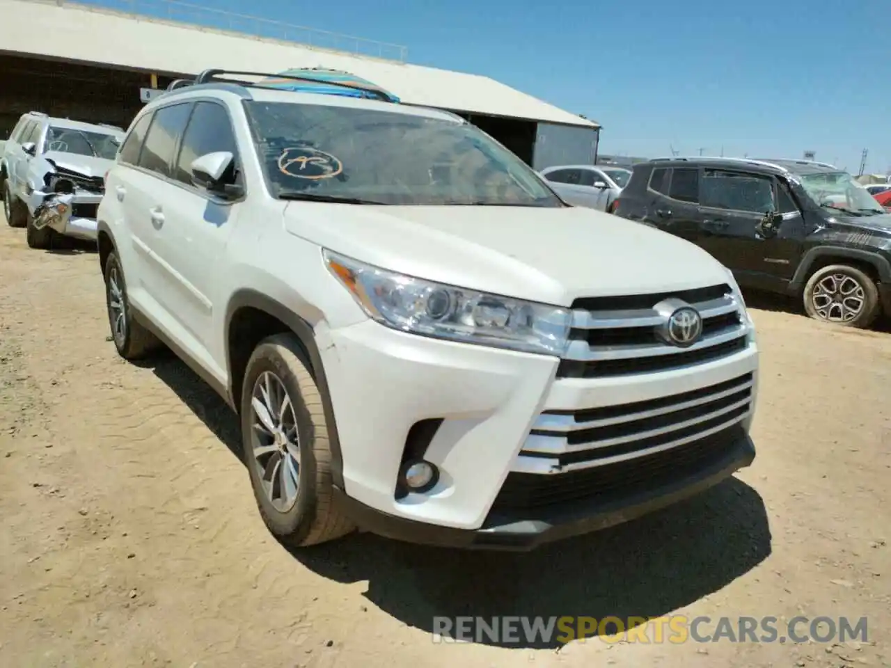 1 Photograph of a damaged car 5TDKZRFH6KS574229 TOYOTA HIGHLANDER 2019