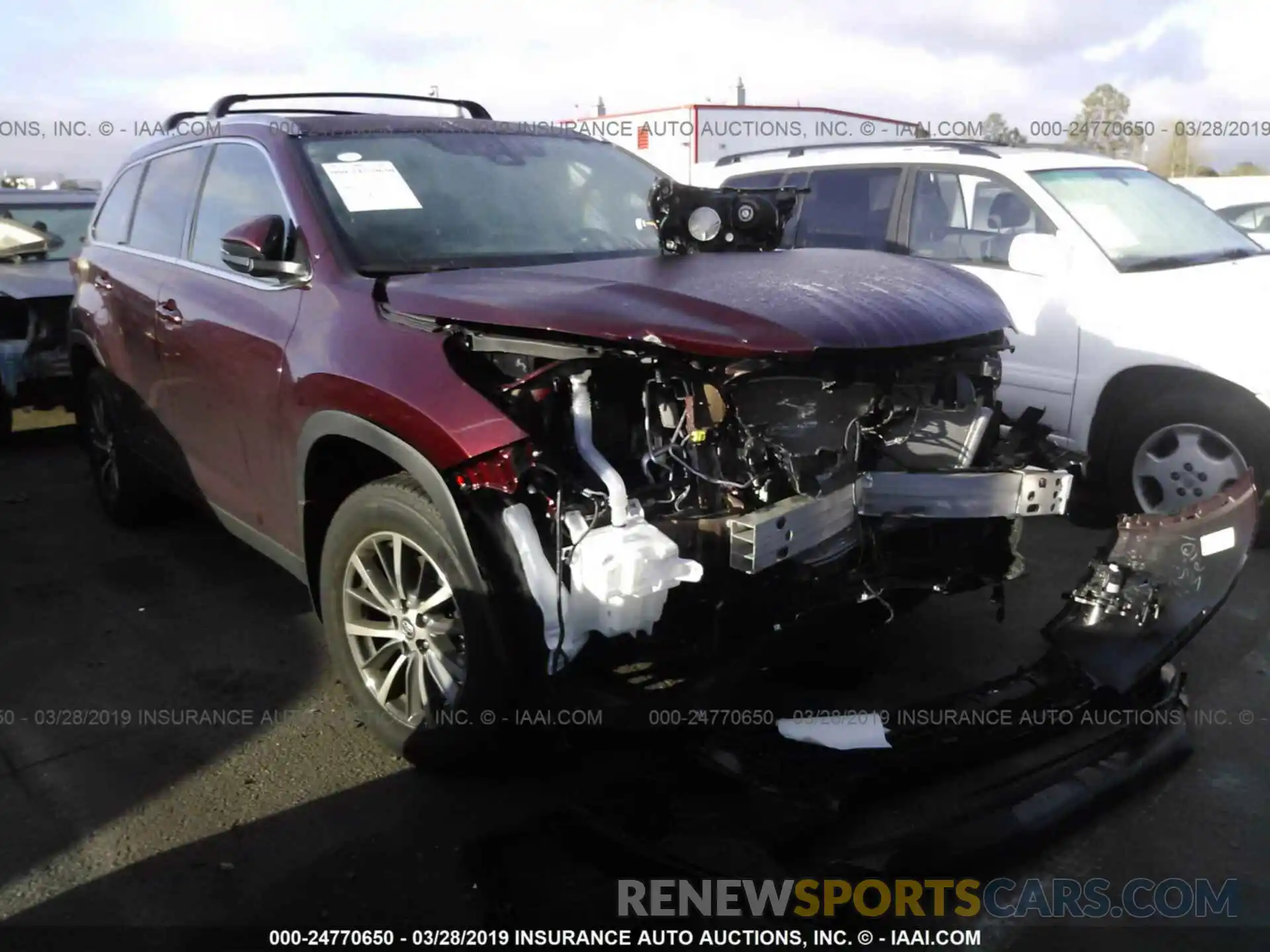 1 Photograph of a damaged car 5TDKZRFH7KS295369 TOYOTA HIGHLANDER 2019