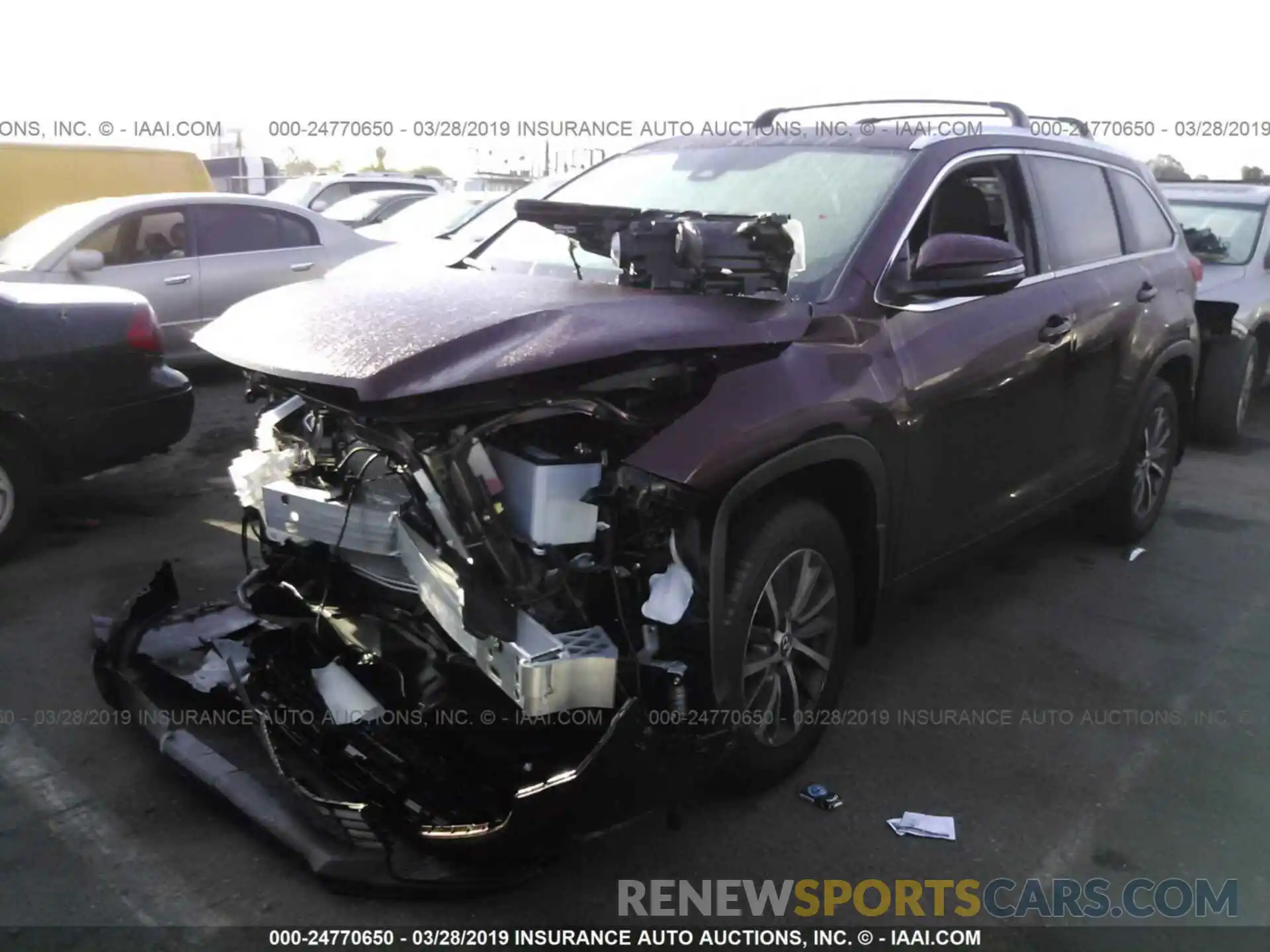 2 Photograph of a damaged car 5TDKZRFH7KS295369 TOYOTA HIGHLANDER 2019