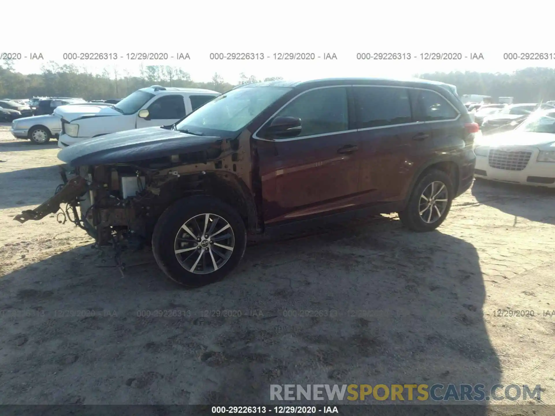 2 Photograph of a damaged car 5TDKZRFH7KS315054 TOYOTA HIGHLANDER 2019