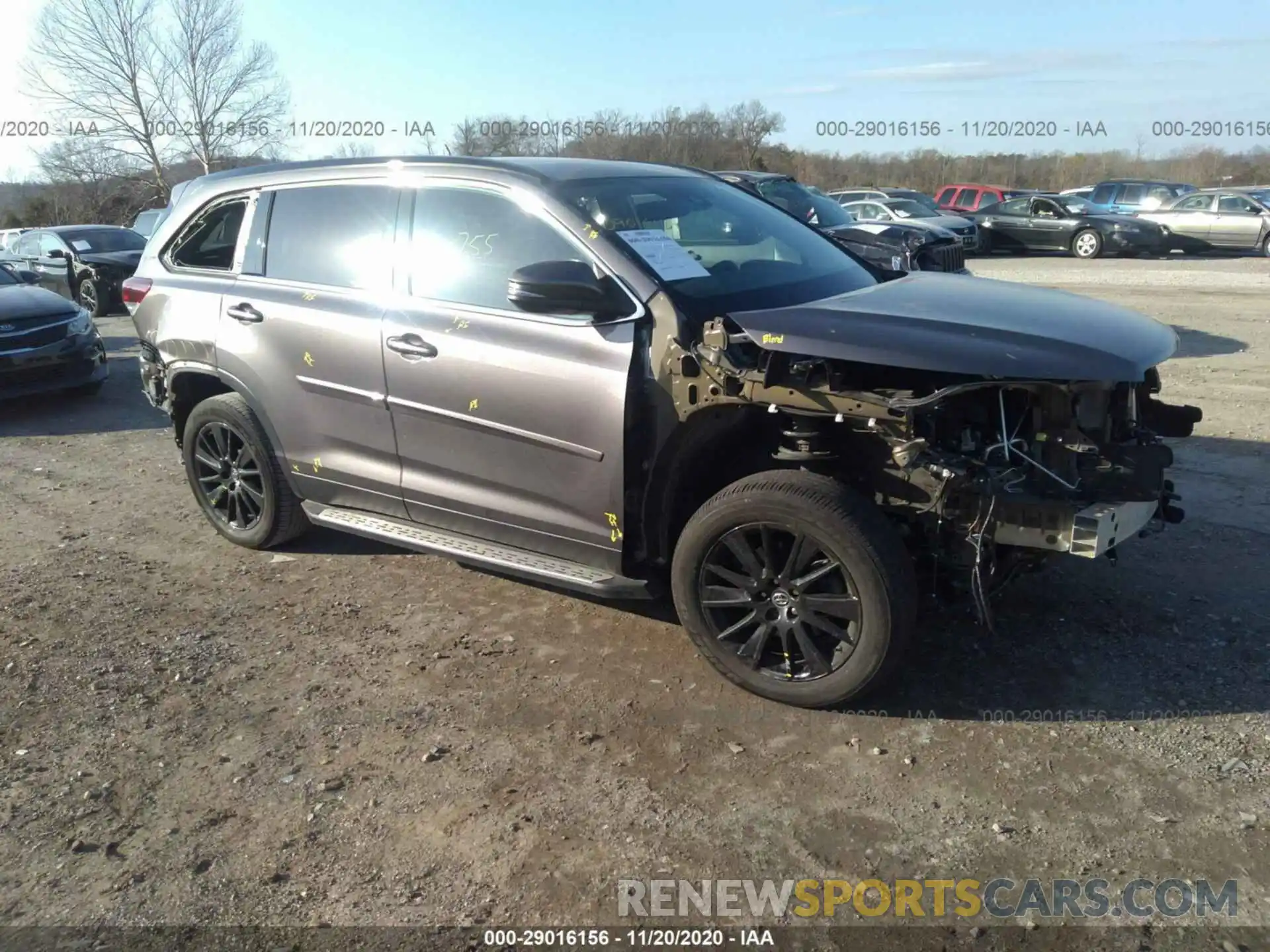 1 Photograph of a damaged car 5TDKZRFH7KS321761 TOYOTA HIGHLANDER 2019