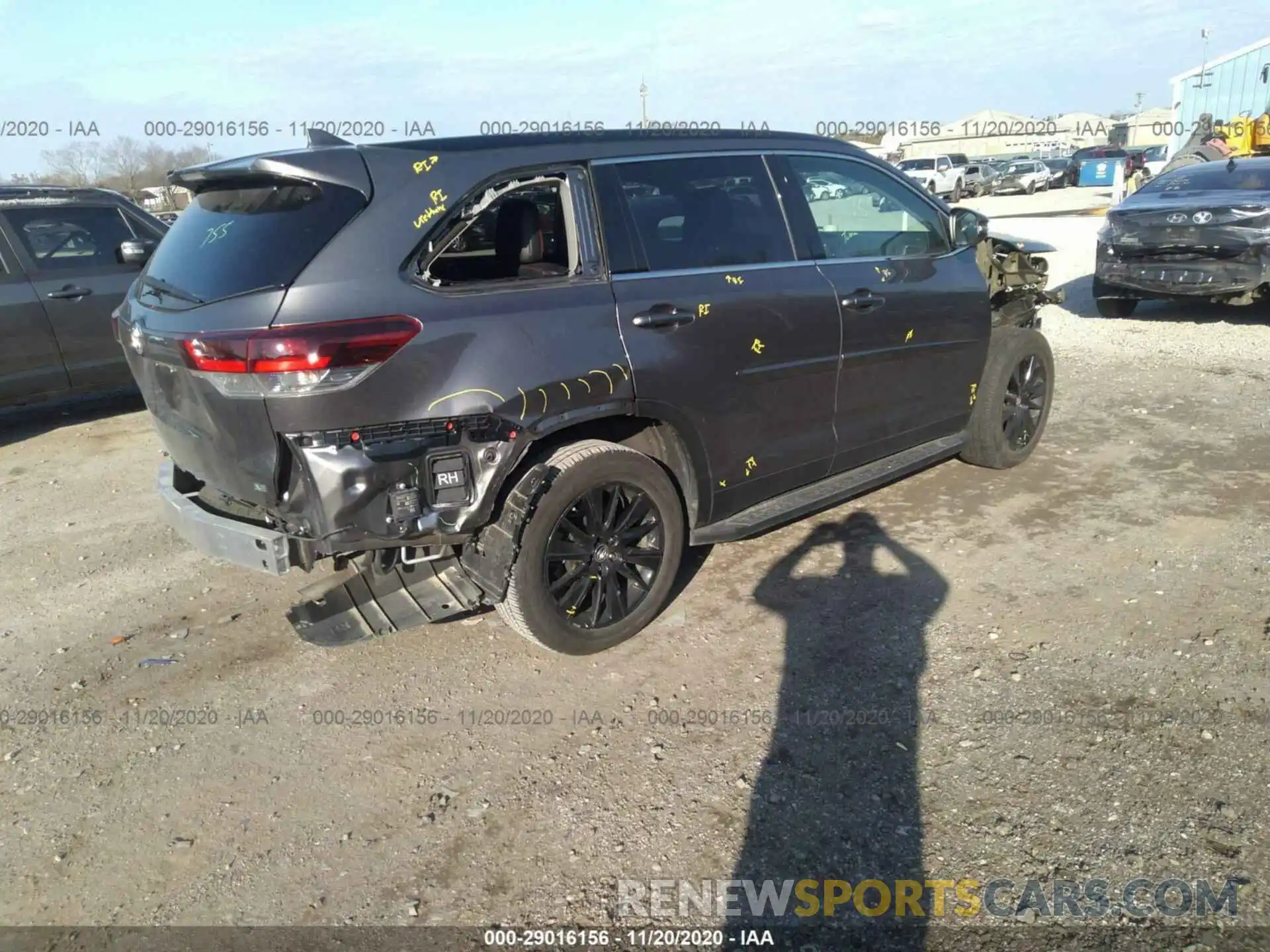 4 Фотография поврежденного автомобиля 5TDKZRFH7KS321761 TOYOTA HIGHLANDER 2019