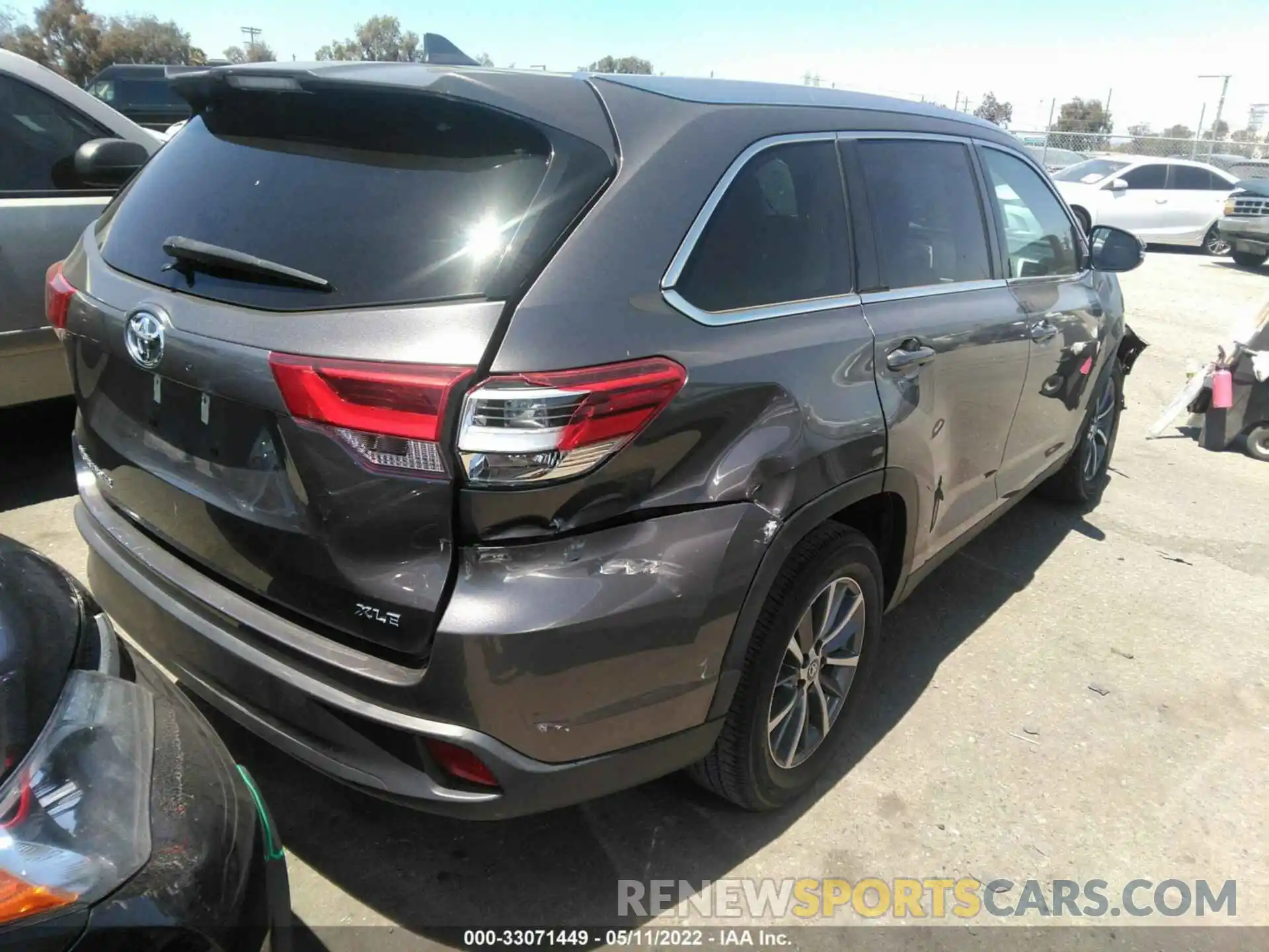 4 Фотография поврежденного автомобиля 5TDKZRFH7KS324207 TOYOTA HIGHLANDER 2019