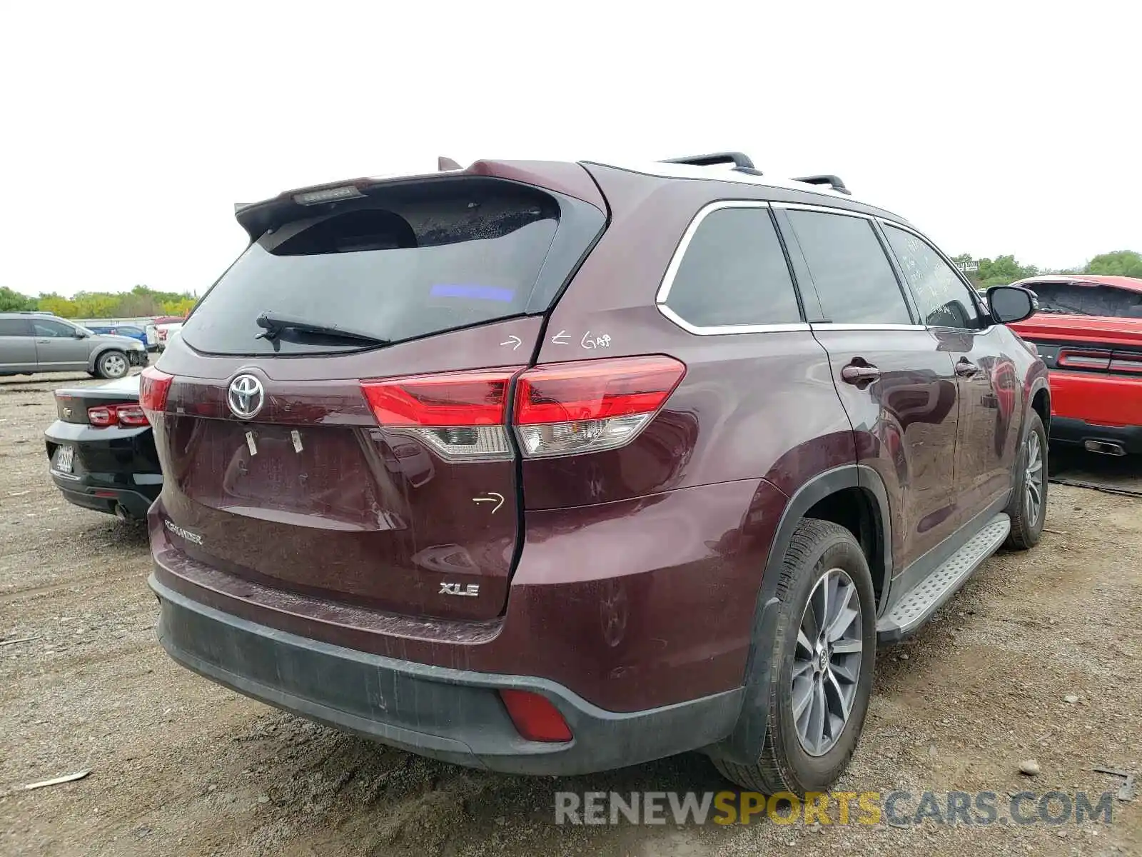 4 Фотография поврежденного автомобиля 5TDKZRFH7KS339967 TOYOTA HIGHLANDER 2019