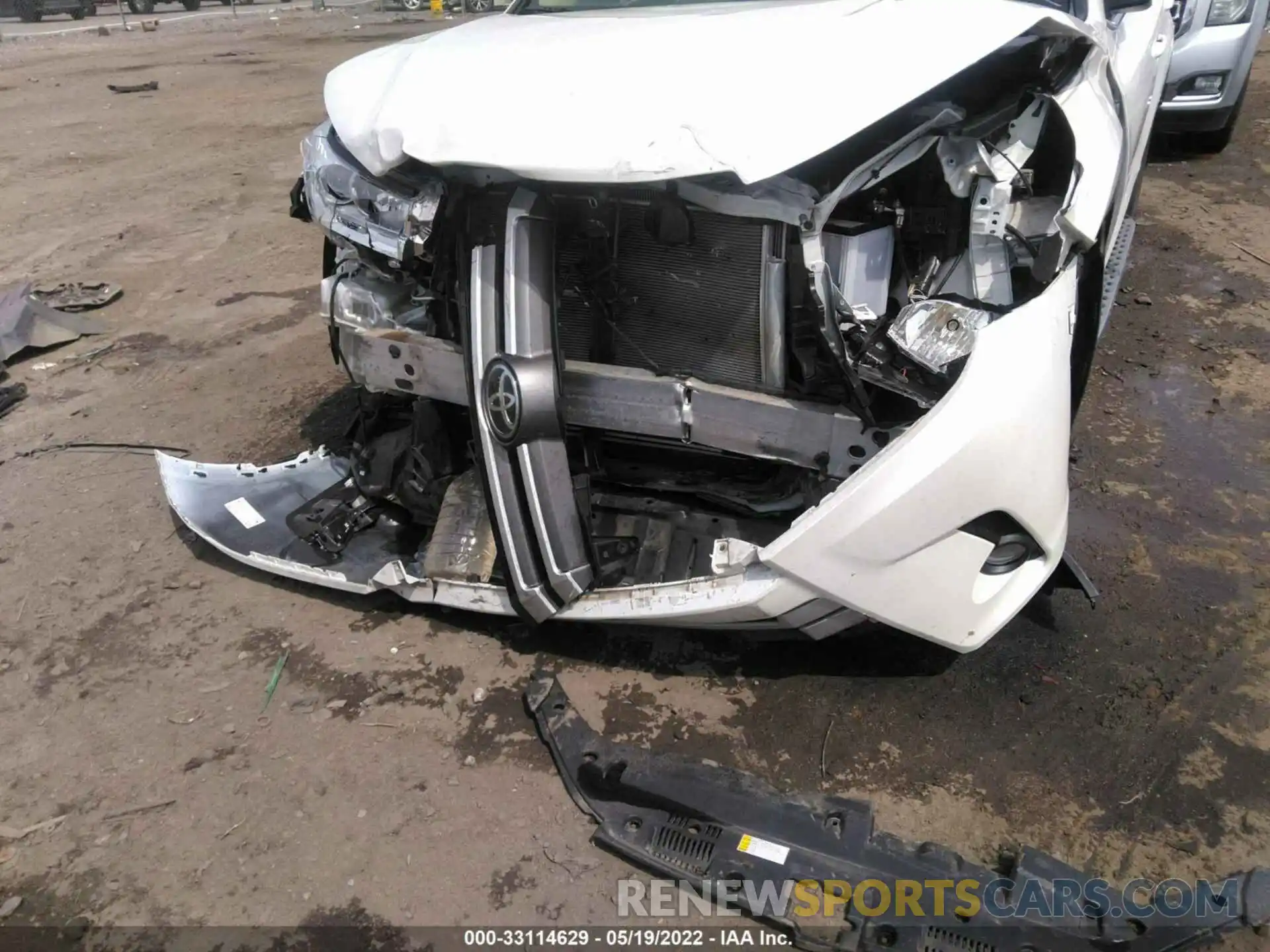 6 Photograph of a damaged car 5TDKZRFH7KS348569 TOYOTA HIGHLANDER 2019