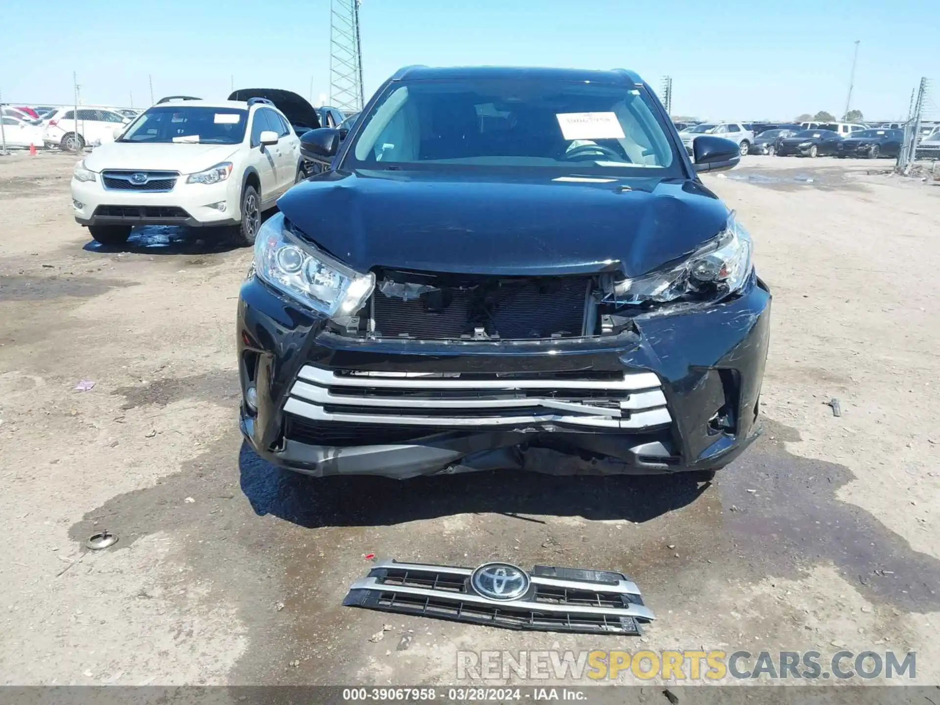 12 Photograph of a damaged car 5TDKZRFH7KS349382 TOYOTA HIGHLANDER 2019