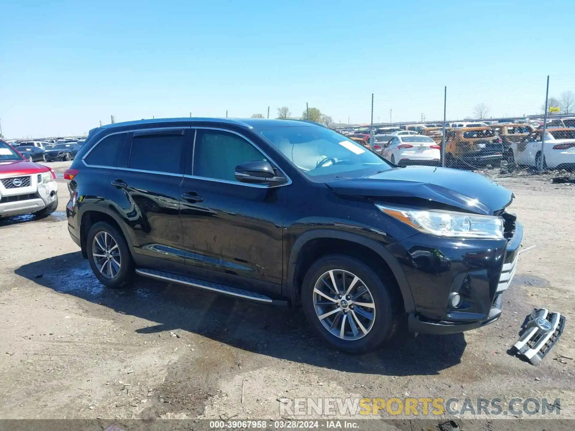 13 Photograph of a damaged car 5TDKZRFH7KS349382 TOYOTA HIGHLANDER 2019