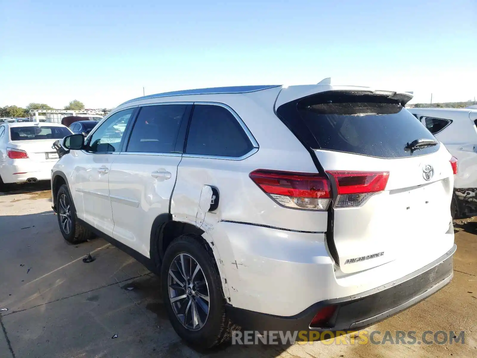 3 Фотография поврежденного автомобиля 5TDKZRFH7KS362035 TOYOTA HIGHLANDER 2019