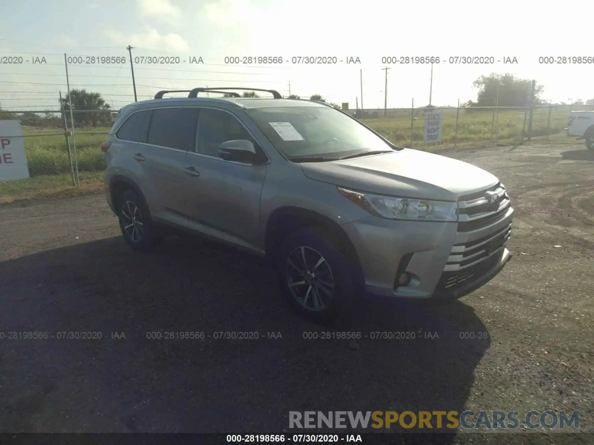 1 Фотография поврежденного автомобиля 5TDKZRFH7KS551607 TOYOTA HIGHLANDER 2019