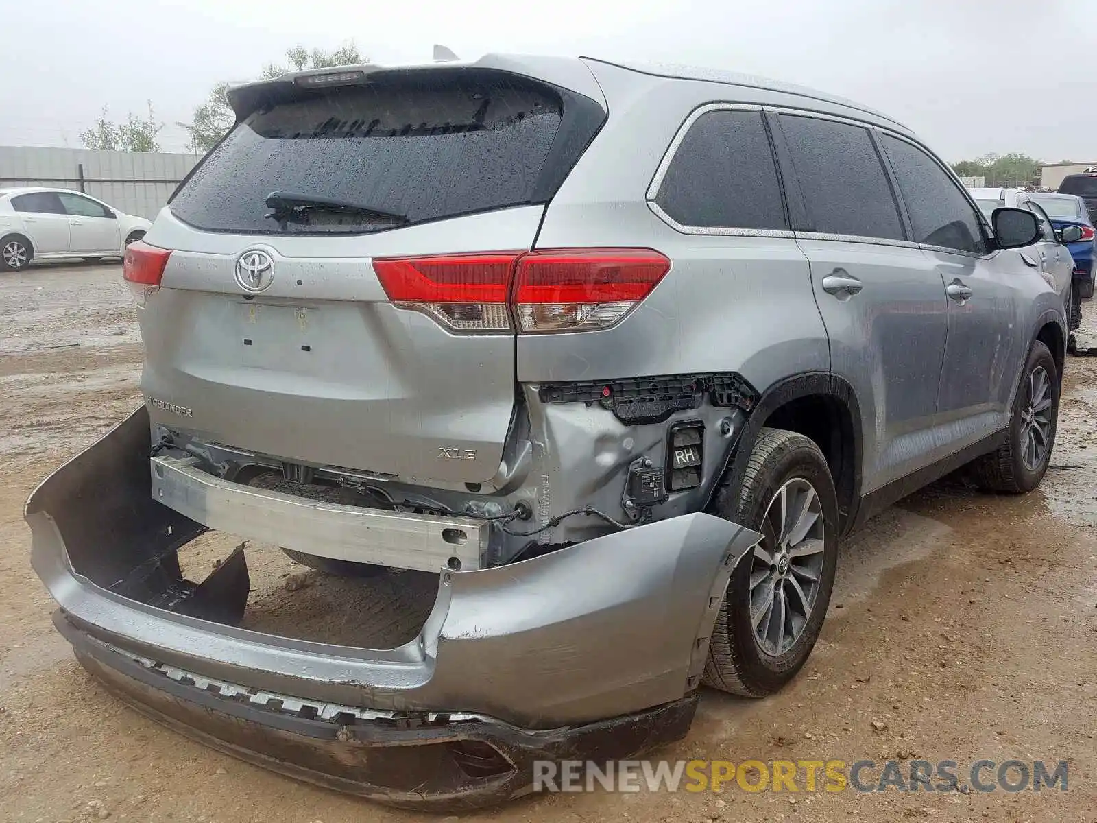 4 Фотография поврежденного автомобиля 5TDKZRFH7KS552613 TOYOTA HIGHLANDER 2019