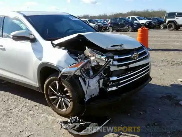 9 Photograph of a damaged car 5TDKZRFH7KS552790 TOYOTA HIGHLANDER 2019