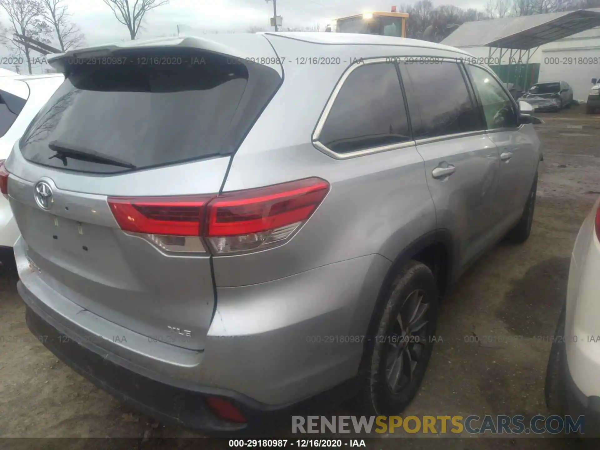 4 Фотография поврежденного автомобиля 5TDKZRFH7KS557844 TOYOTA HIGHLANDER 2019