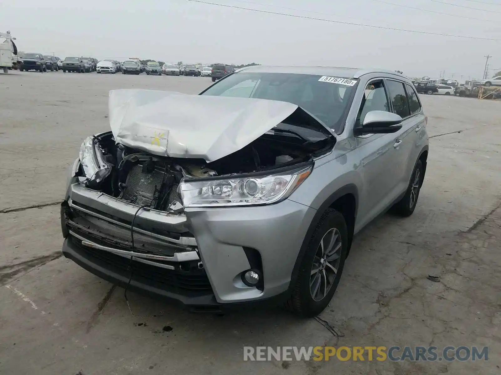 2 Photograph of a damaged car 5TDKZRFH7KS560386 TOYOTA HIGHLANDER 2019