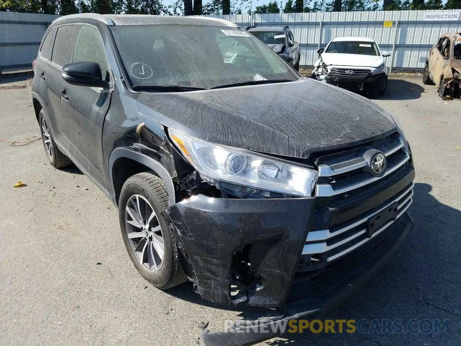 1 Photograph of a damaged car 5TDKZRFH7KS560890 TOYOTA HIGHLANDER 2019