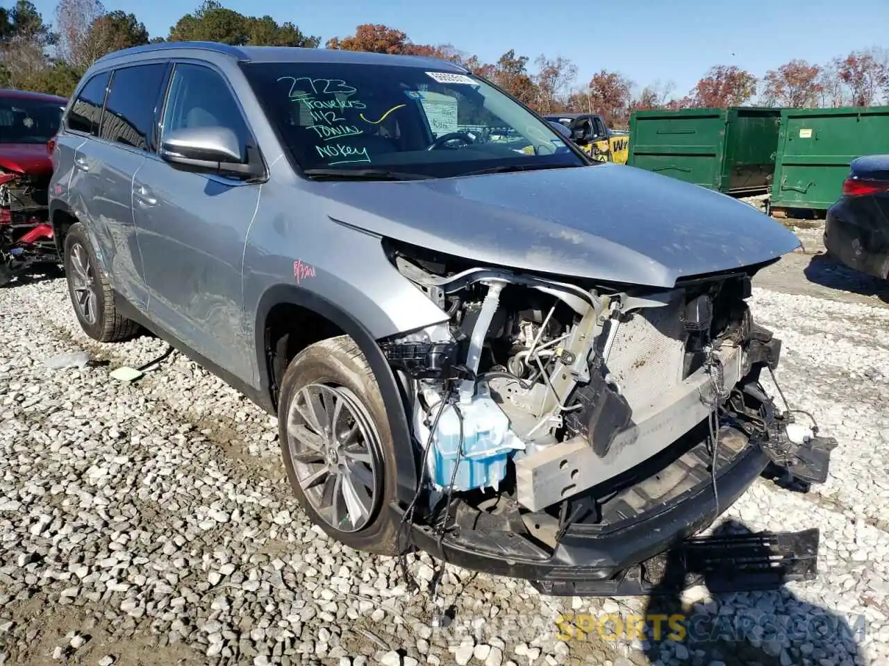 1 Photograph of a damaged car 5TDKZRFH7KS561196 TOYOTA HIGHLANDER 2019