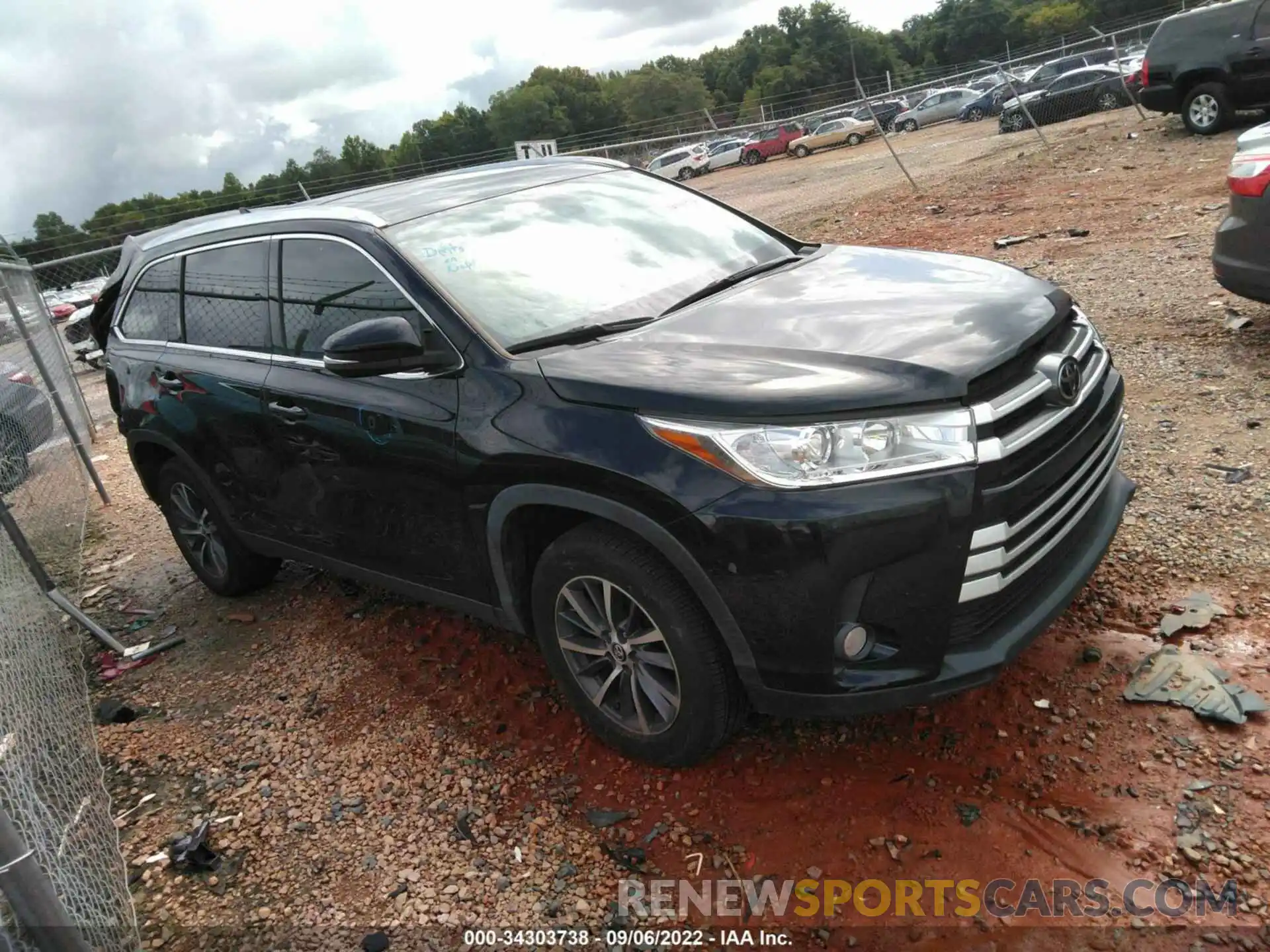 1 Фотография поврежденного автомобиля 5TDKZRFH7KS567757 TOYOTA HIGHLANDER 2019