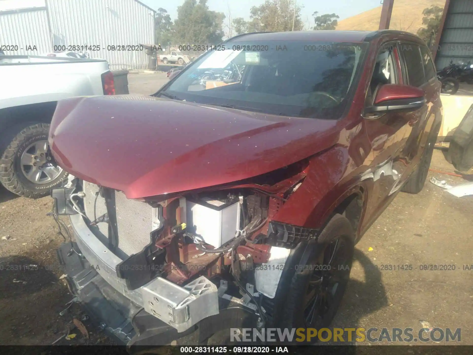 14 Photograph of a damaged car 5TDKZRFH7KS571422 TOYOTA HIGHLANDER 2019