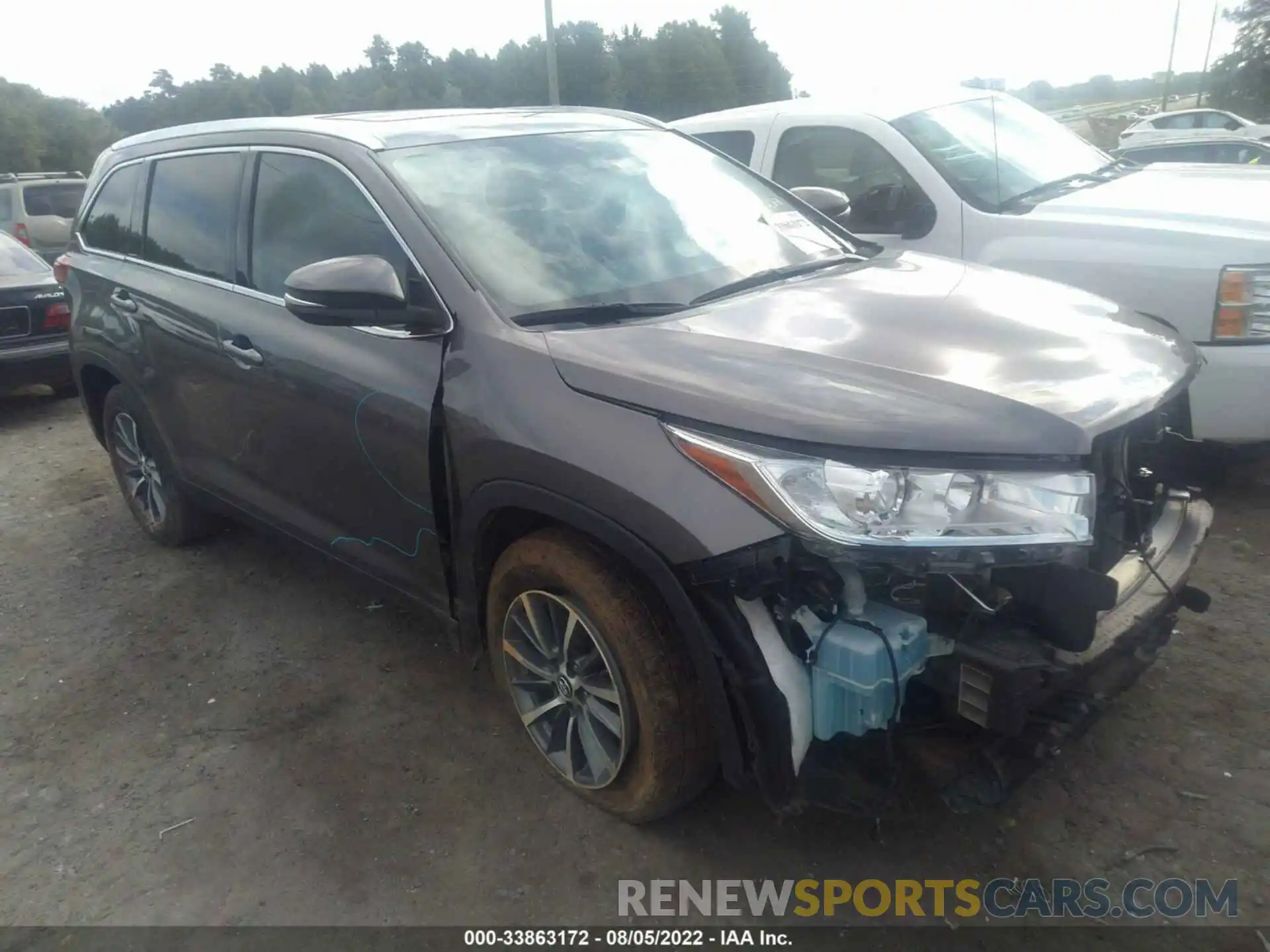 1 Photograph of a damaged car 5TDKZRFH7KS572568 TOYOTA HIGHLANDER 2019