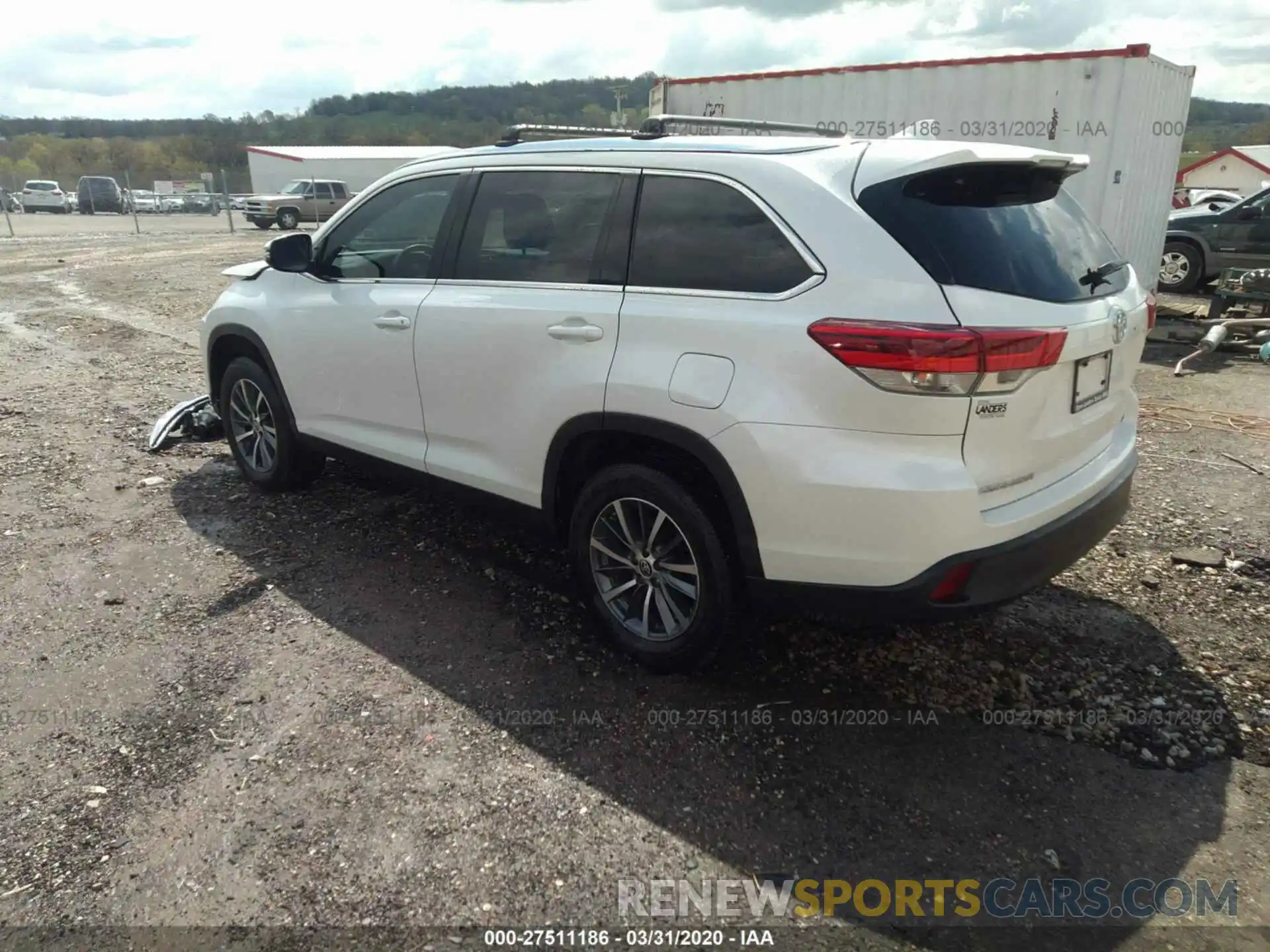 3 Фотография поврежденного автомобиля 5TDKZRFH7KS574966 TOYOTA HIGHLANDER 2019