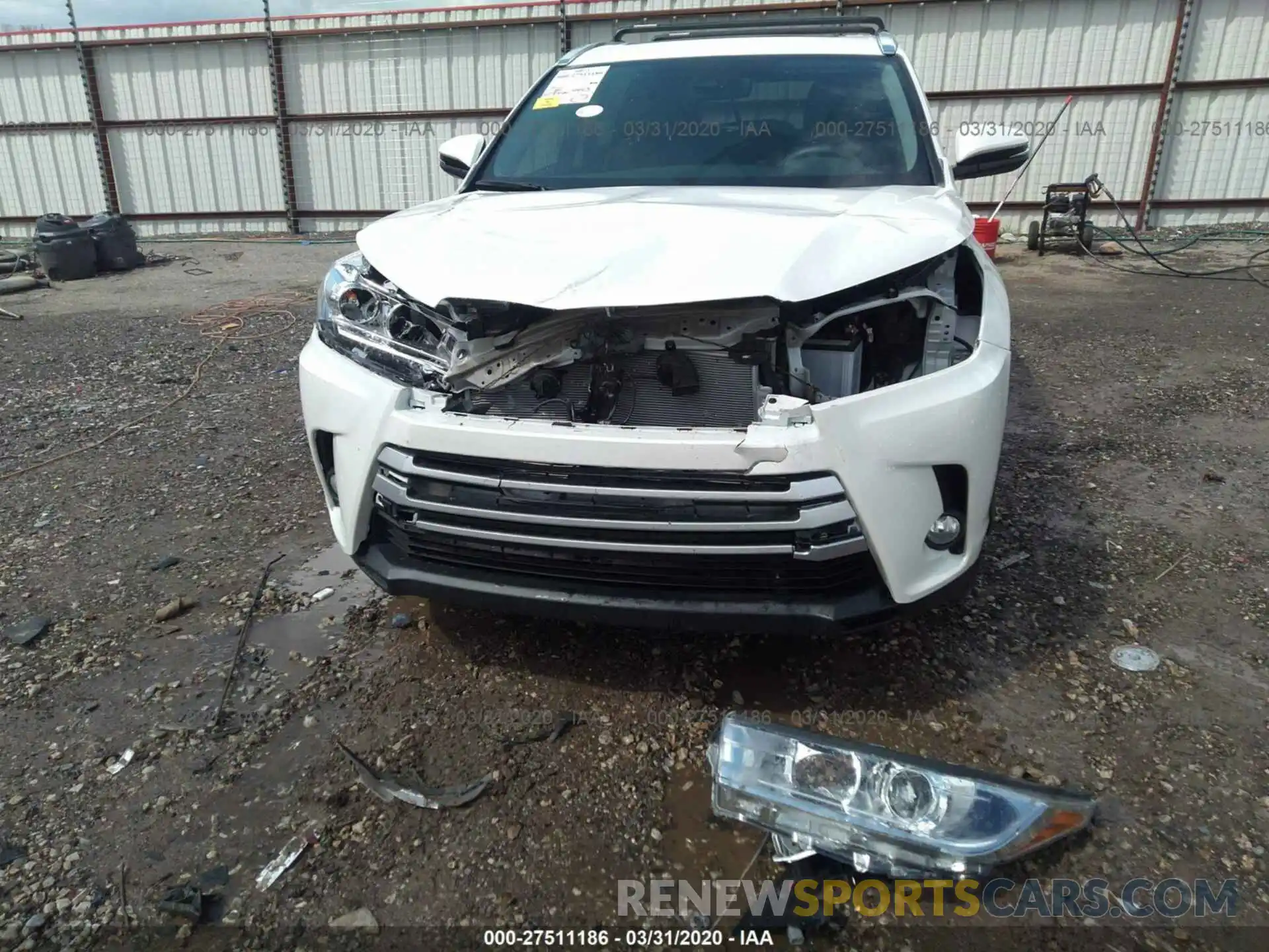 6 Photograph of a damaged car 5TDKZRFH7KS574966 TOYOTA HIGHLANDER 2019