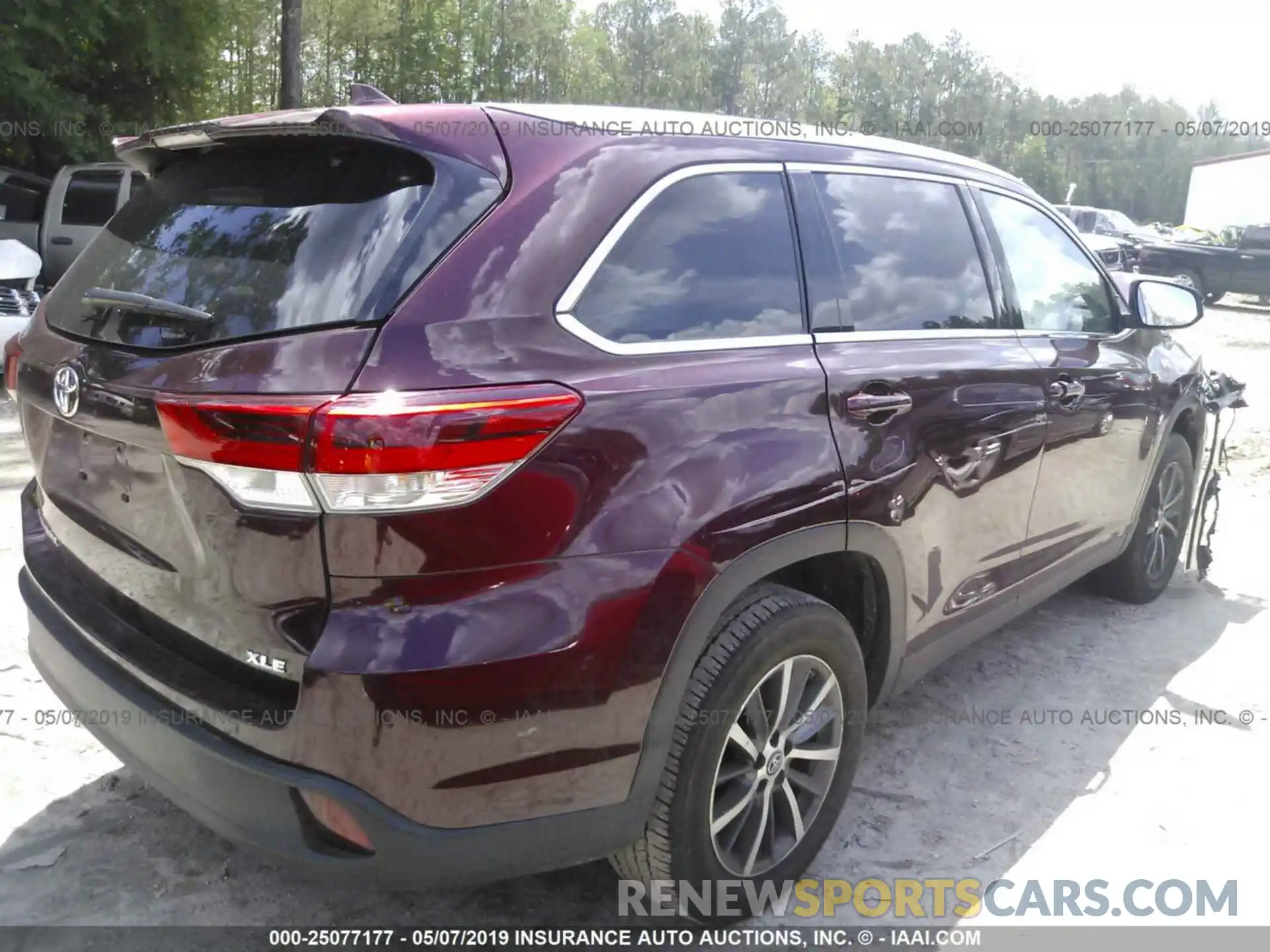 4 Фотография поврежденного автомобиля 5TDKZRFH8KS299866 TOYOTA HIGHLANDER 2019