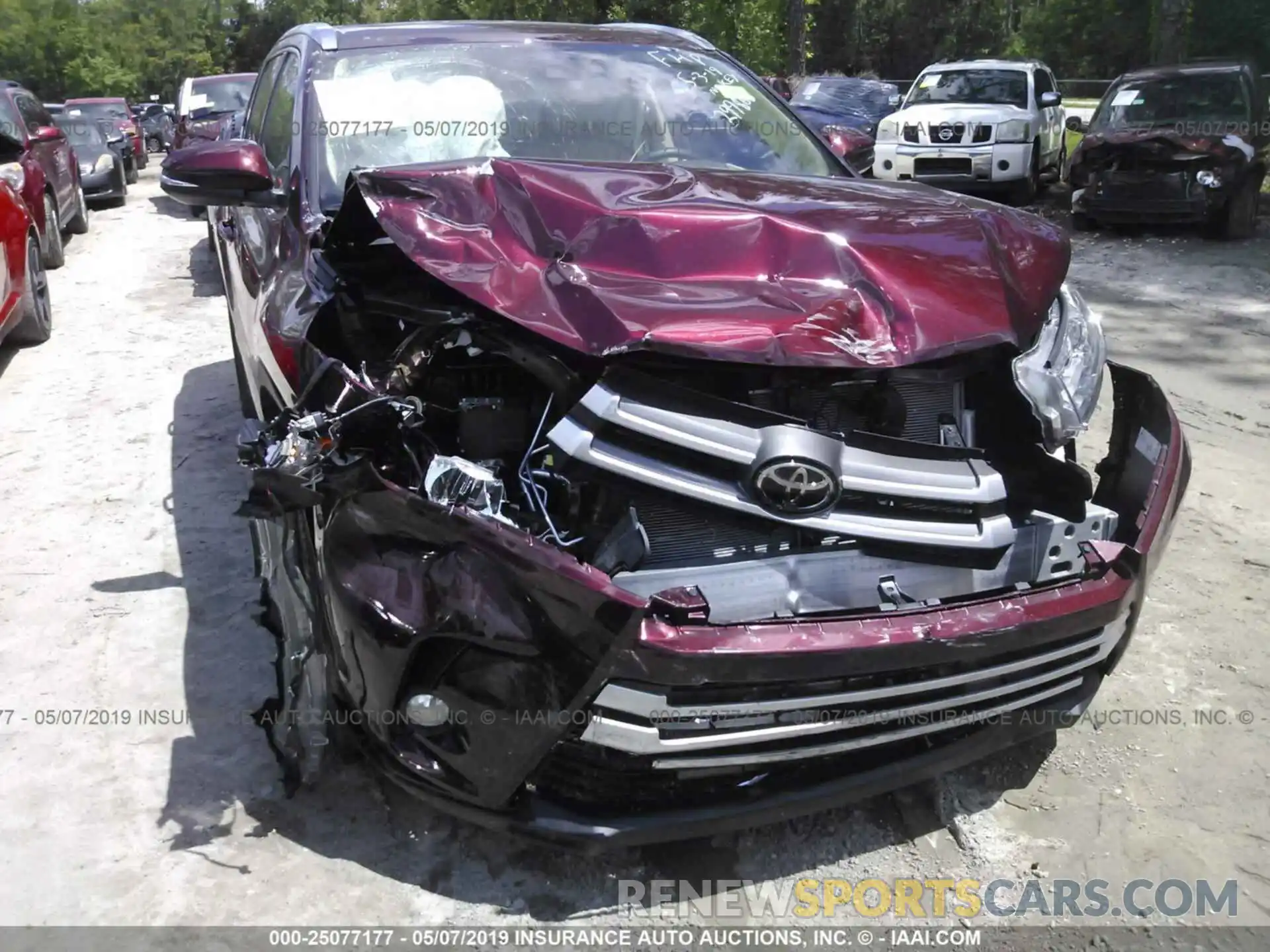 6 Photograph of a damaged car 5TDKZRFH8KS299866 TOYOTA HIGHLANDER 2019