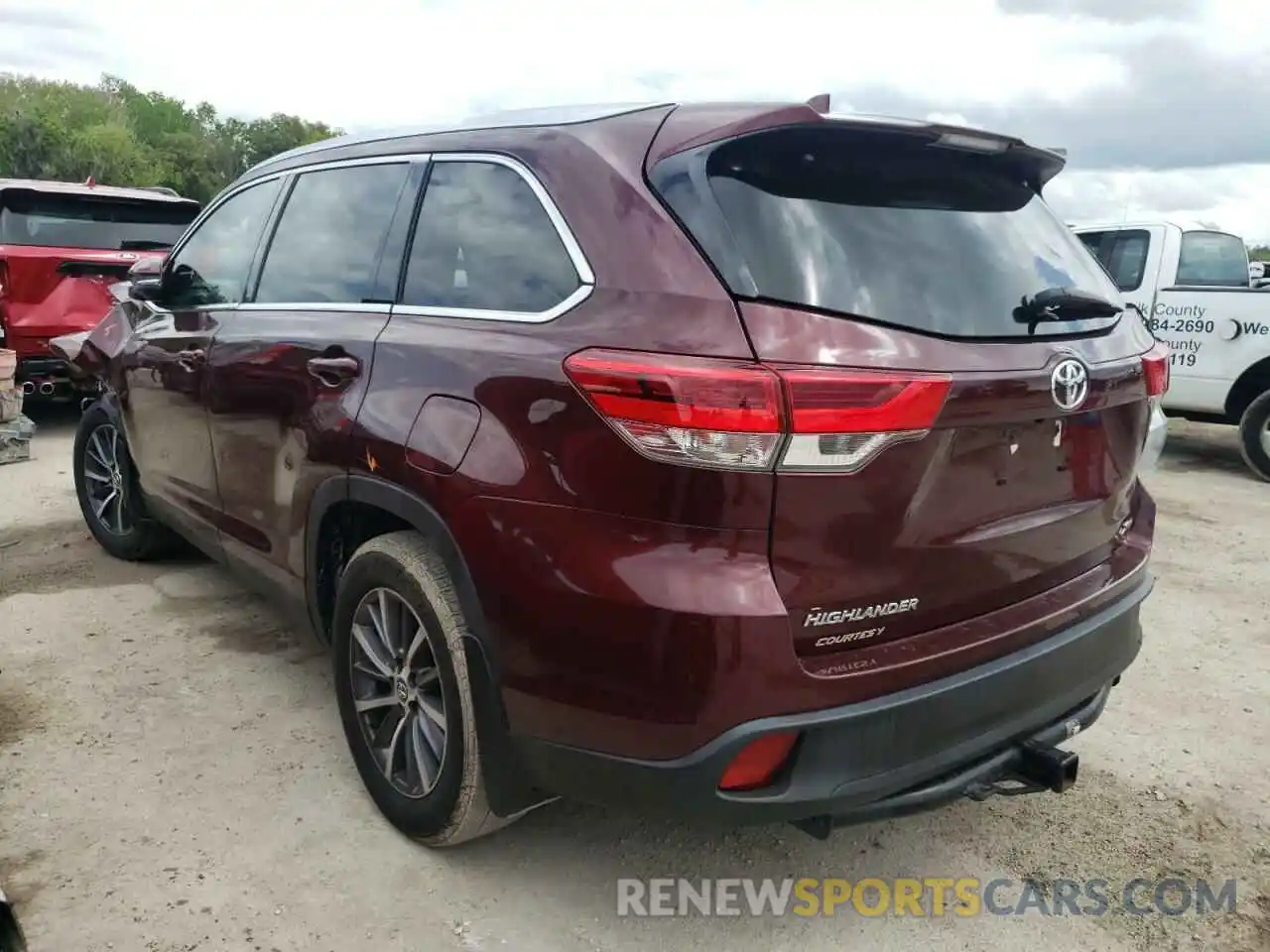 3 Фотография поврежденного автомобиля 5TDKZRFH8KS302488 TOYOTA HIGHLANDER 2019