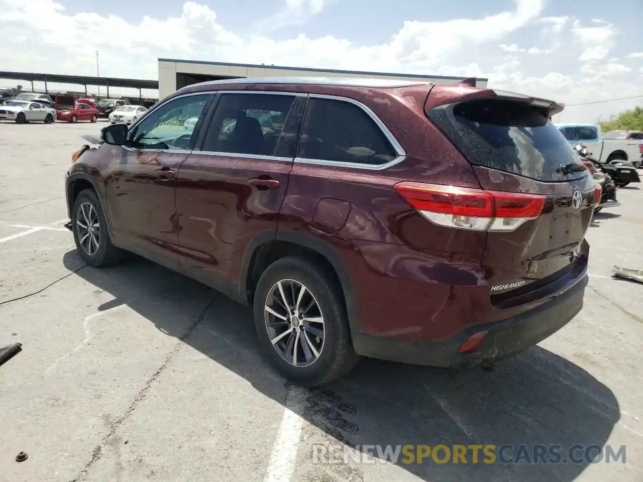 3 Photograph of a damaged car 5TDKZRFH8KS308193 TOYOTA HIGHLANDER 2019