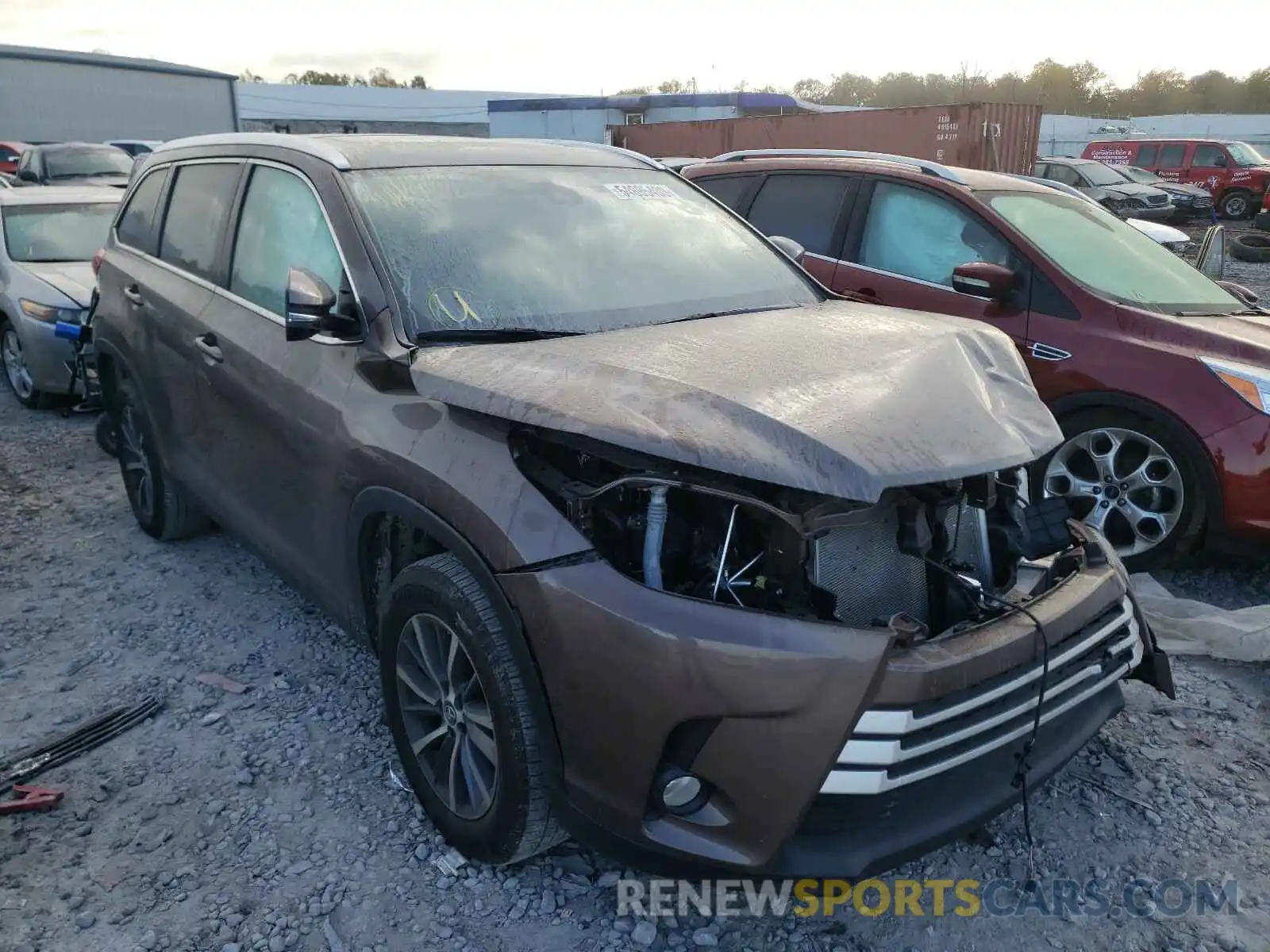 1 Photograph of a damaged car 5TDKZRFH8KS314950 TOYOTA HIGHLANDER 2019