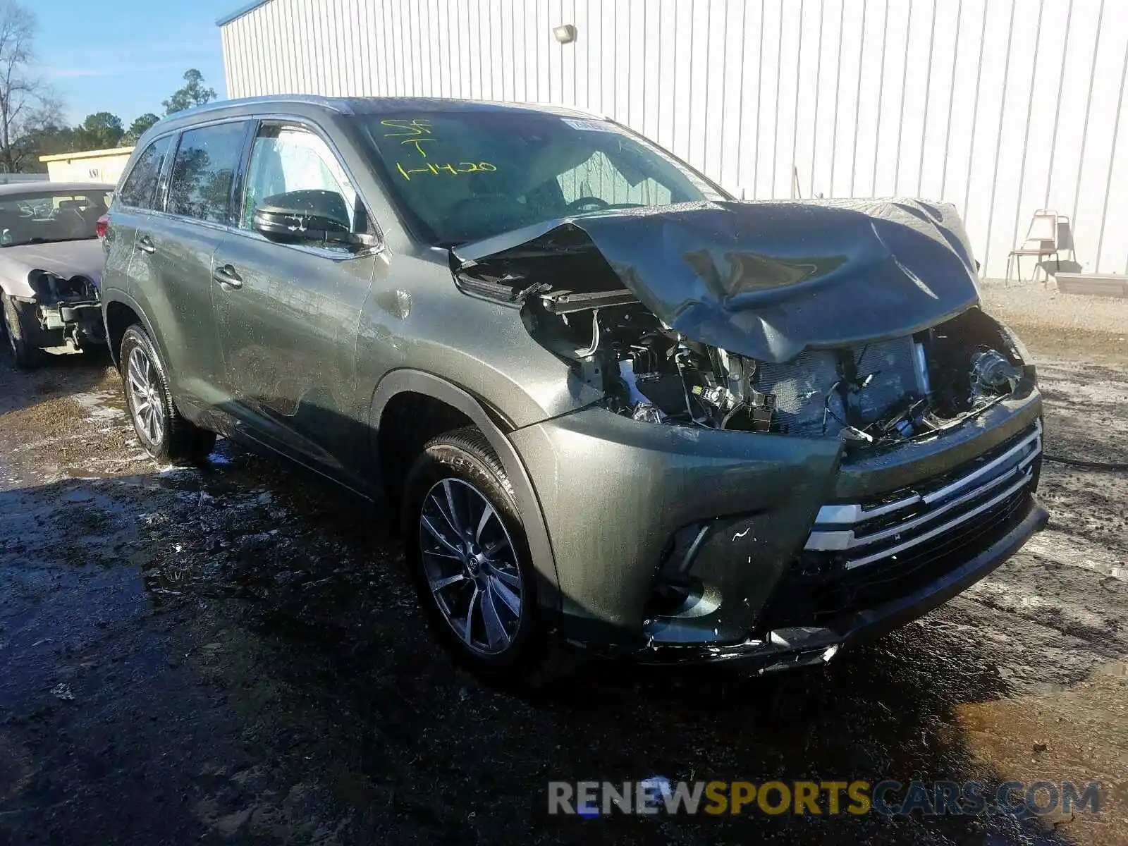 1 Photograph of a damaged car 5TDKZRFH8KS315807 TOYOTA HIGHLANDER 2019