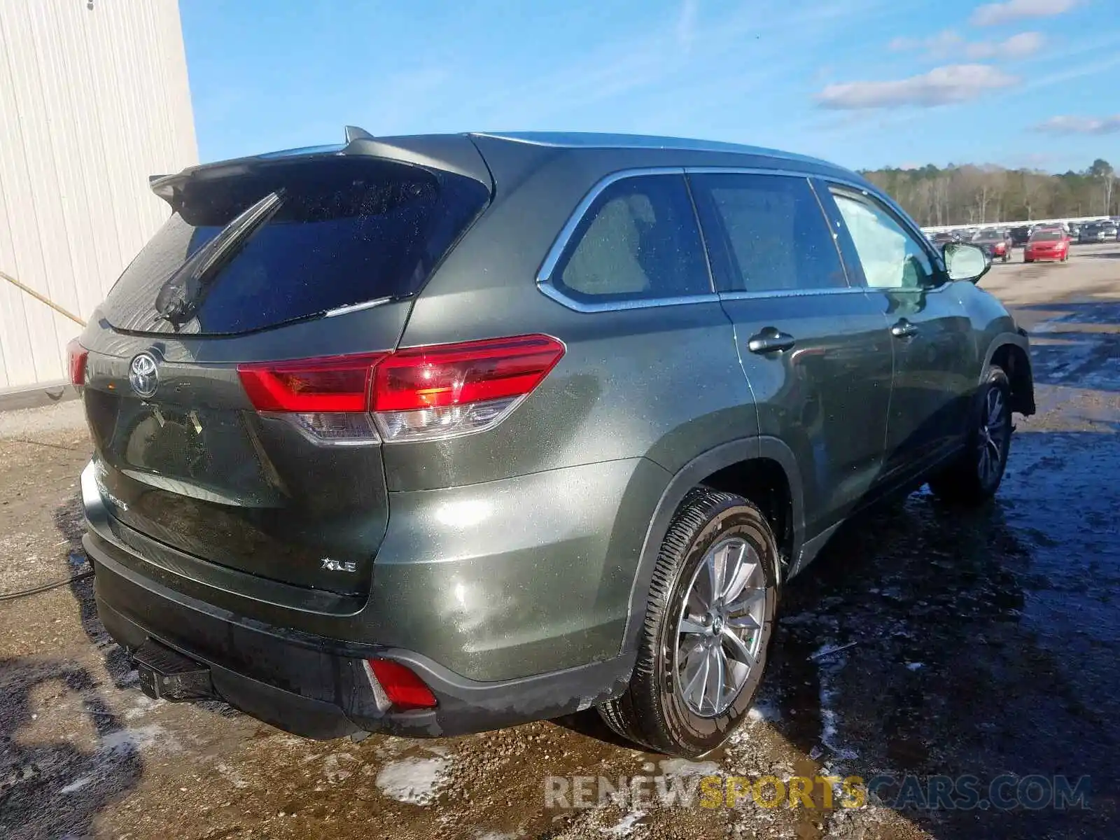 4 Фотография поврежденного автомобиля 5TDKZRFH8KS315807 TOYOTA HIGHLANDER 2019