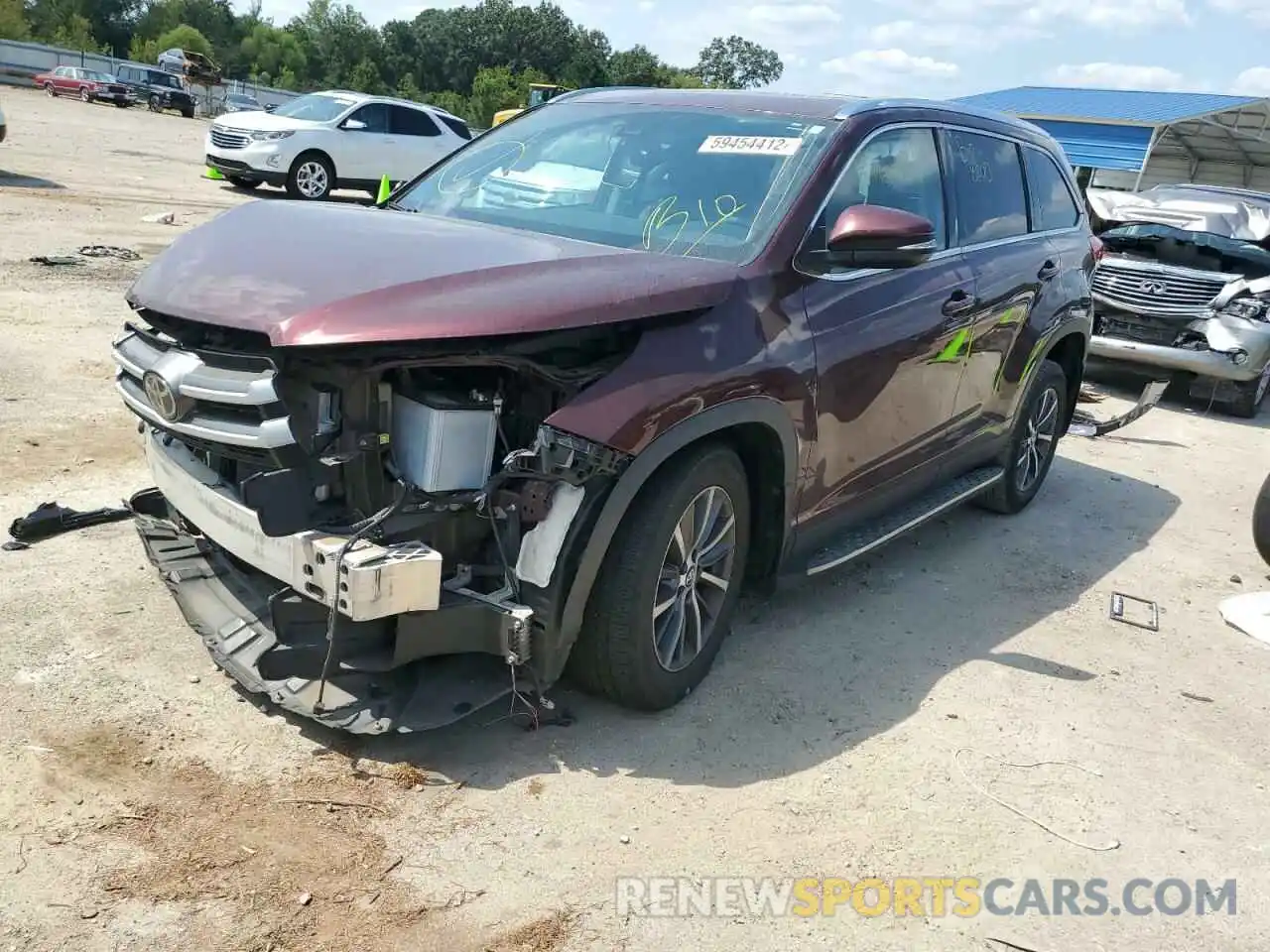 2 Photograph of a damaged car 5TDKZRFH8KS325611 TOYOTA HIGHLANDER 2019