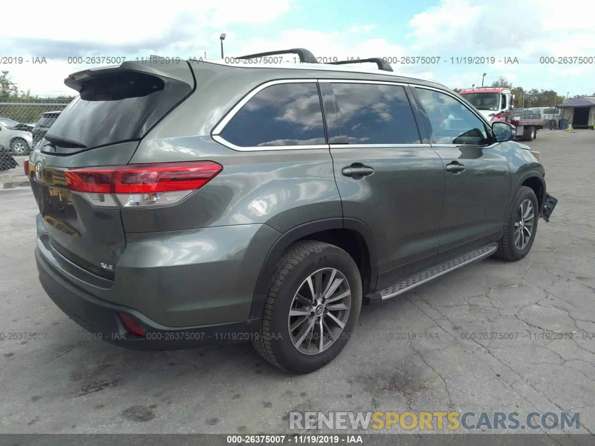 4 Фотография поврежденного автомобиля 5TDKZRFH8KS328119 TOYOTA HIGHLANDER 2019