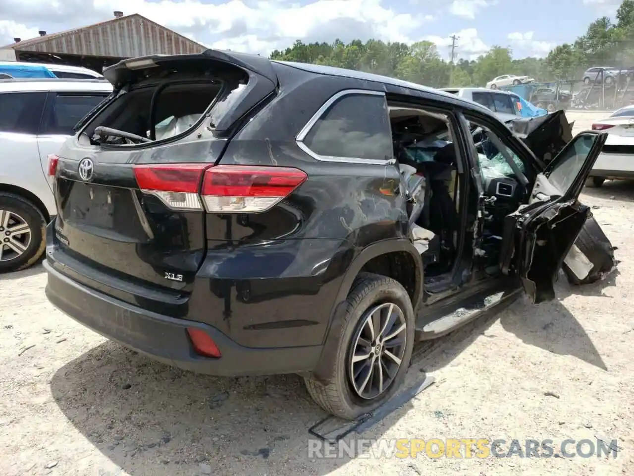 4 Фотография поврежденного автомобиля 5TDKZRFH8KS338634 TOYOTA HIGHLANDER 2019