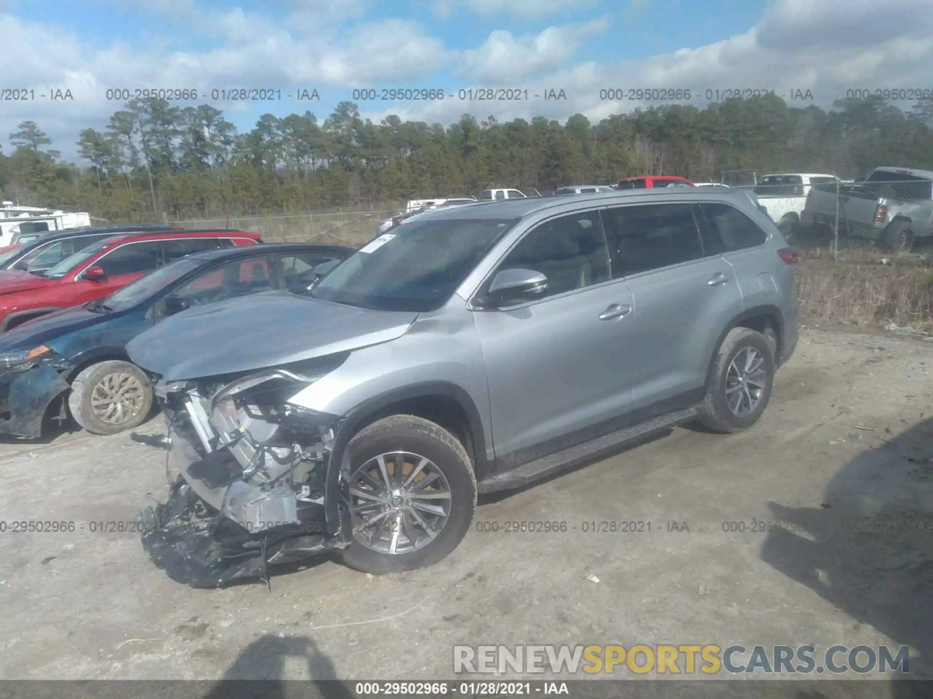 2 Photograph of a damaged car 5TDKZRFH8KS339993 TOYOTA HIGHLANDER 2019