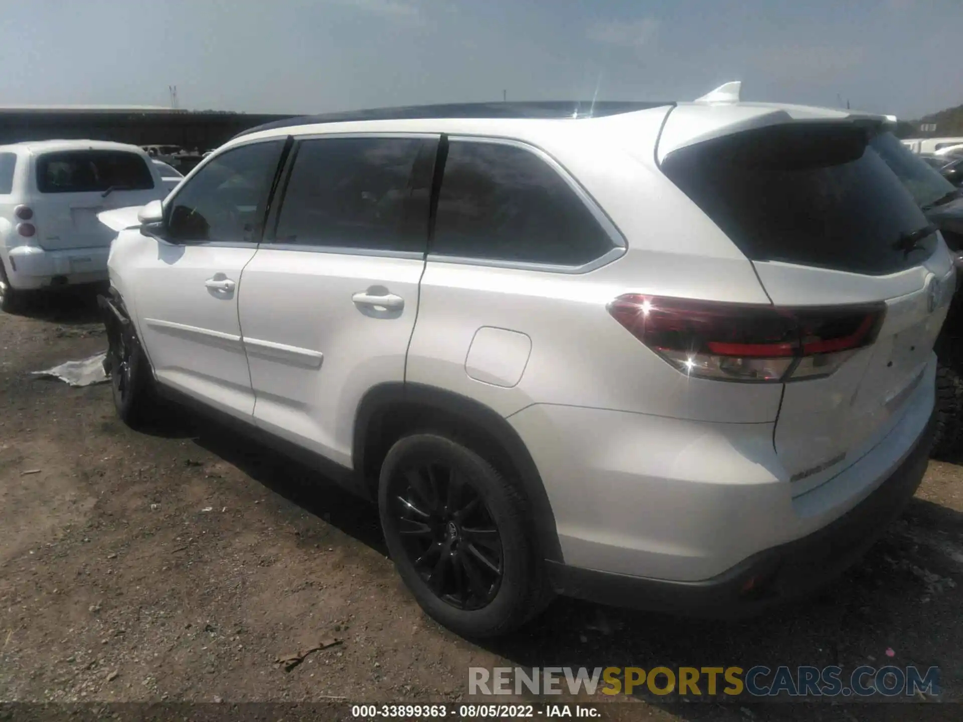 3 Фотография поврежденного автомобиля 5TDKZRFH8KS348936 TOYOTA HIGHLANDER 2019