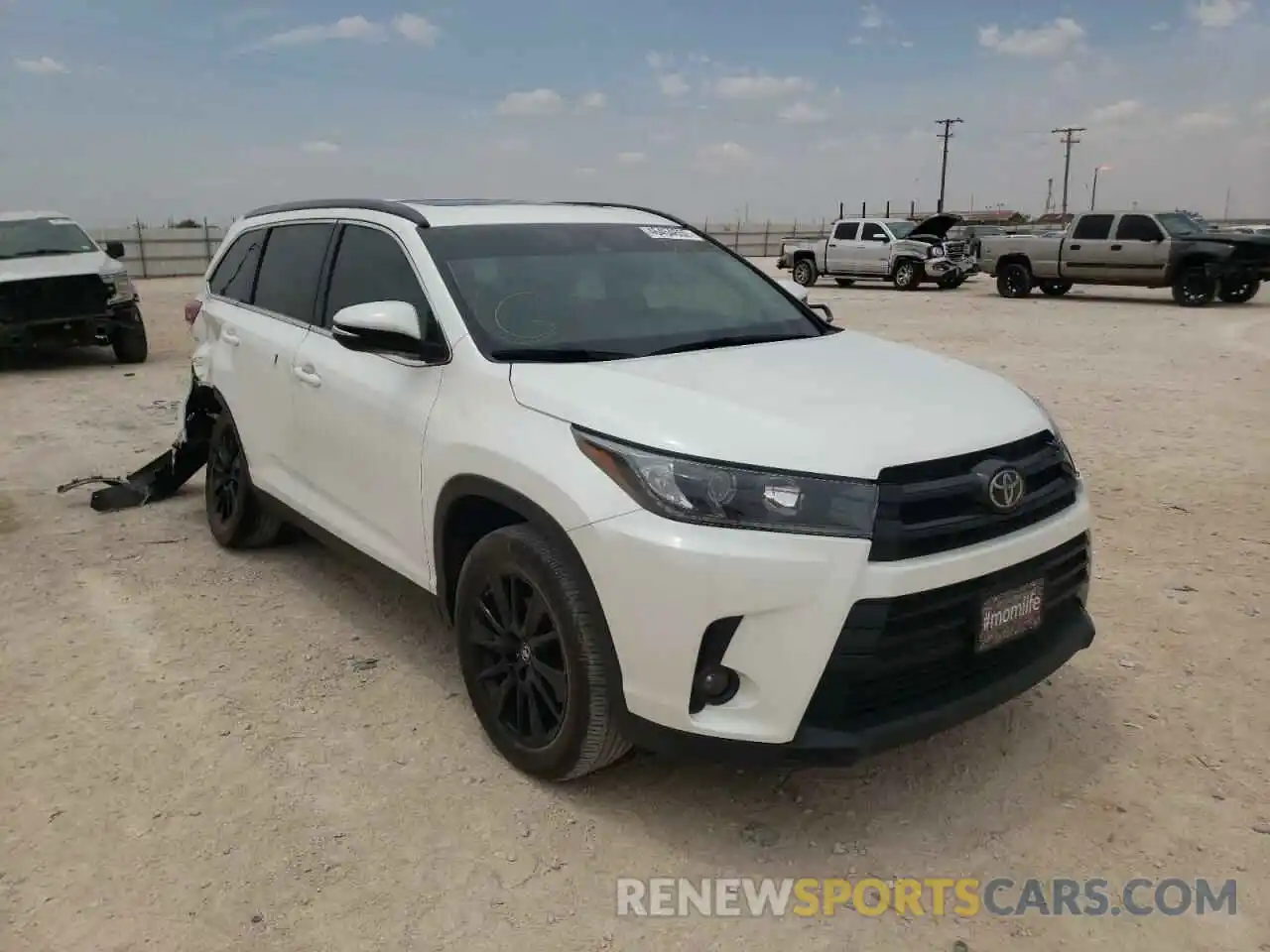 1 Photograph of a damaged car 5TDKZRFH8KS349522 TOYOTA HIGHLANDER 2019