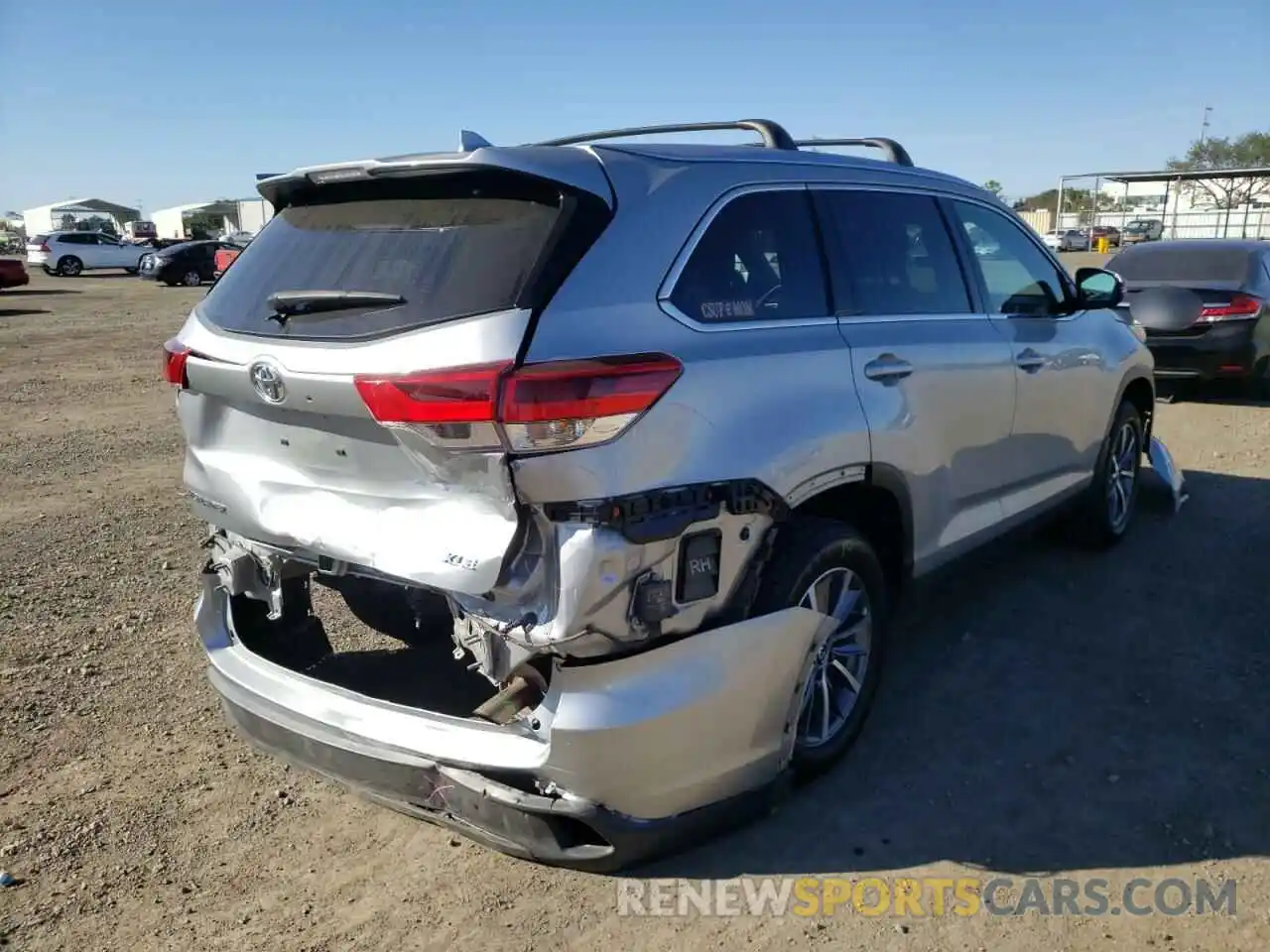 4 Фотография поврежденного автомобиля 5TDKZRFH8KS361122 TOYOTA HIGHLANDER 2019