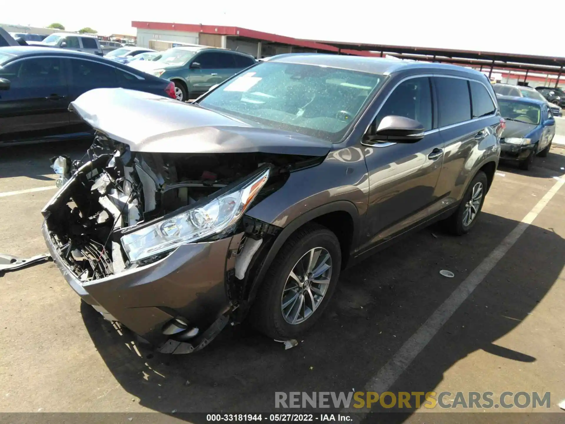 2 Photograph of a damaged car 5TDKZRFH8KS362321 TOYOTA HIGHLANDER 2019