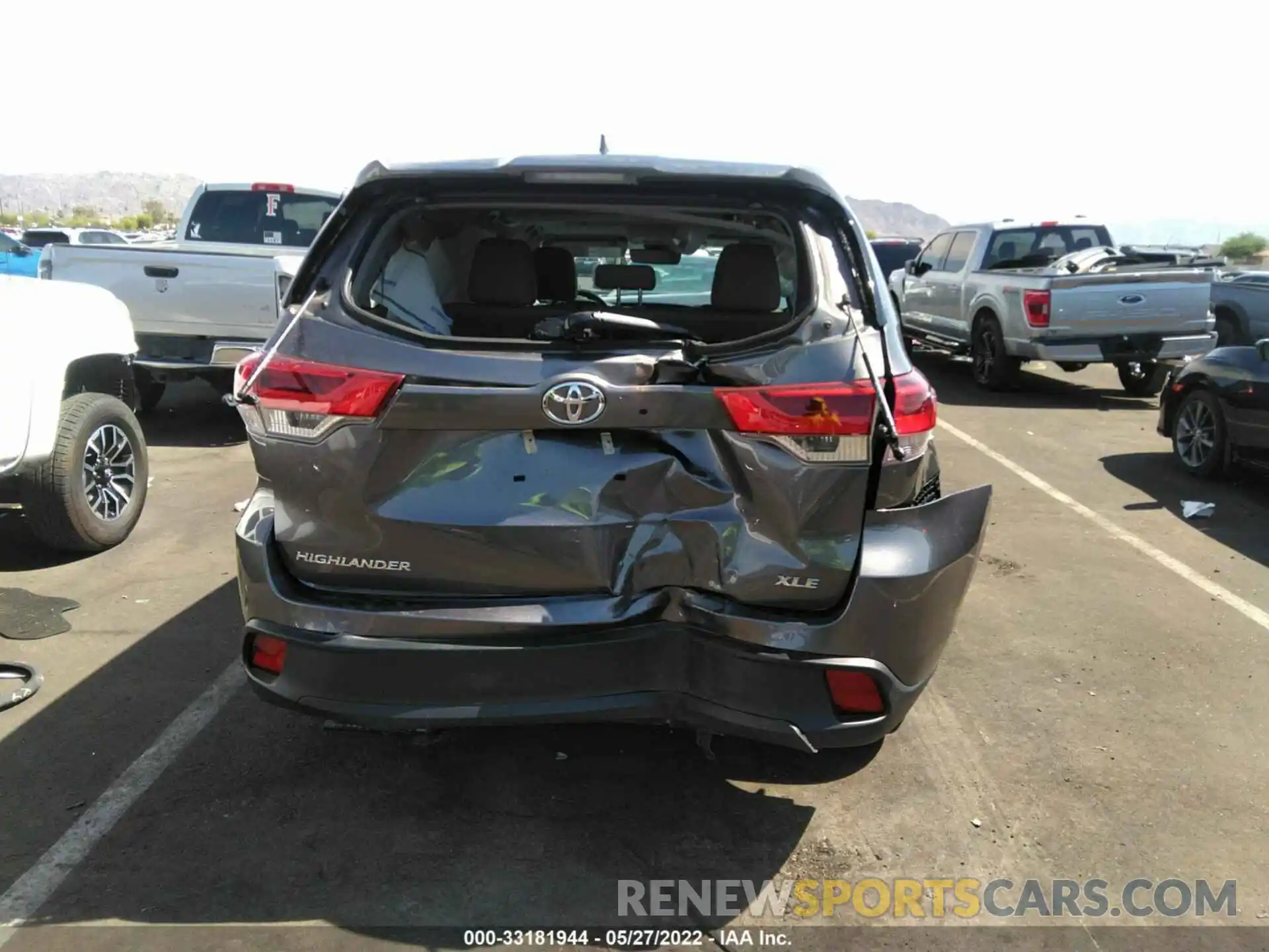 6 Photograph of a damaged car 5TDKZRFH8KS362321 TOYOTA HIGHLANDER 2019